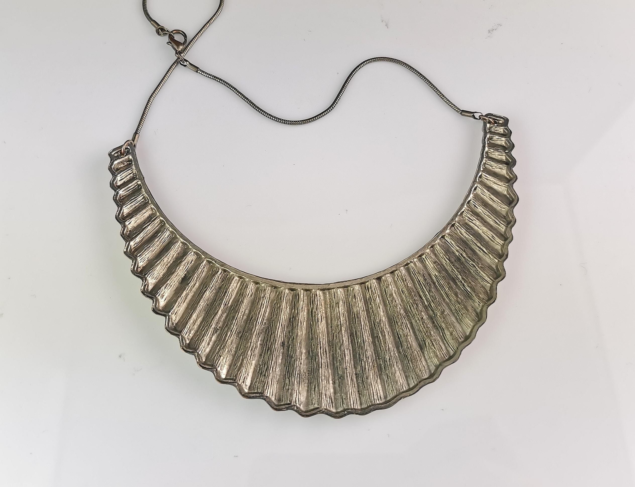 Vintage Brutalist style metal bib necklace  2