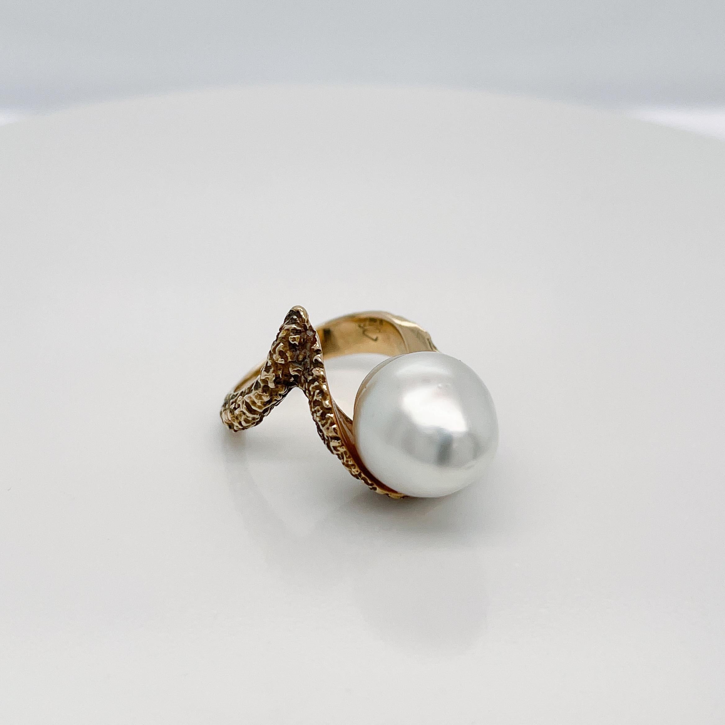 Vintage Brutalist Textured 14 Karat Yellow Gold & Baroque Pearl Cocktail Ring For Sale 2