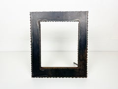 Cornice vintage brutalista in metallo con taglio a fiamma ossidrica