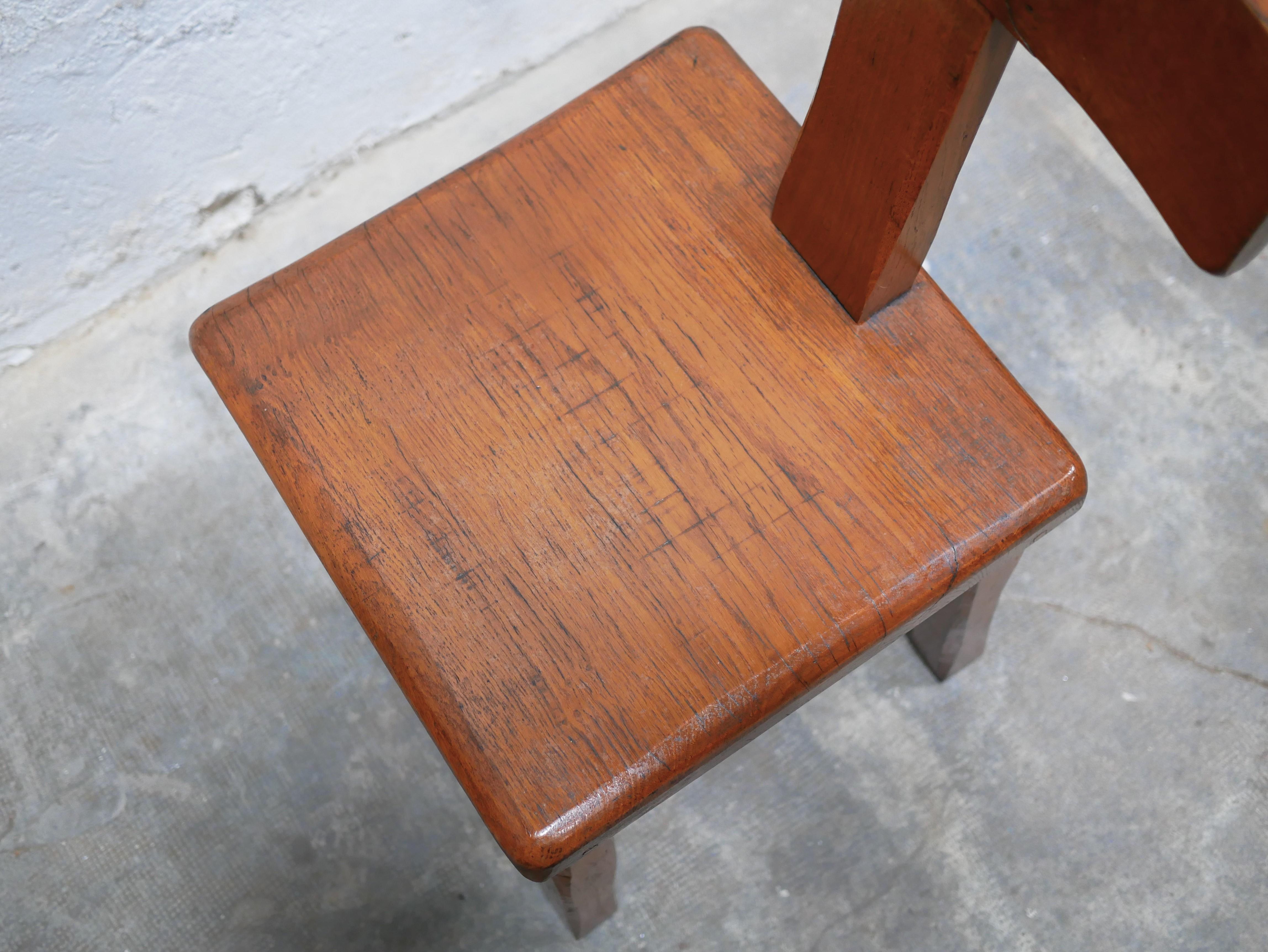 Vintage brutalist wooden T chair For Sale 14