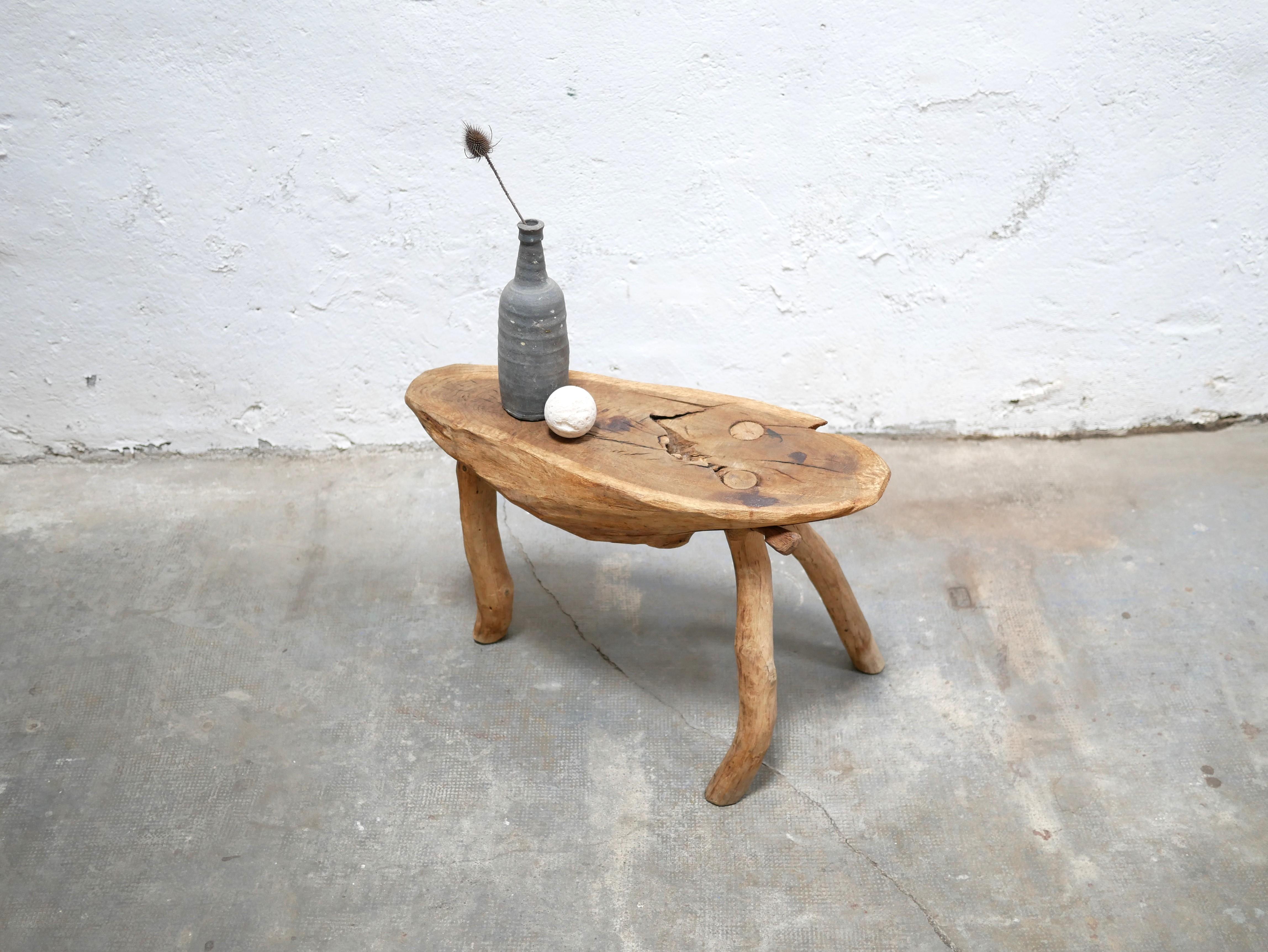 Vintage brutalist wooden tripod side table For Sale 8