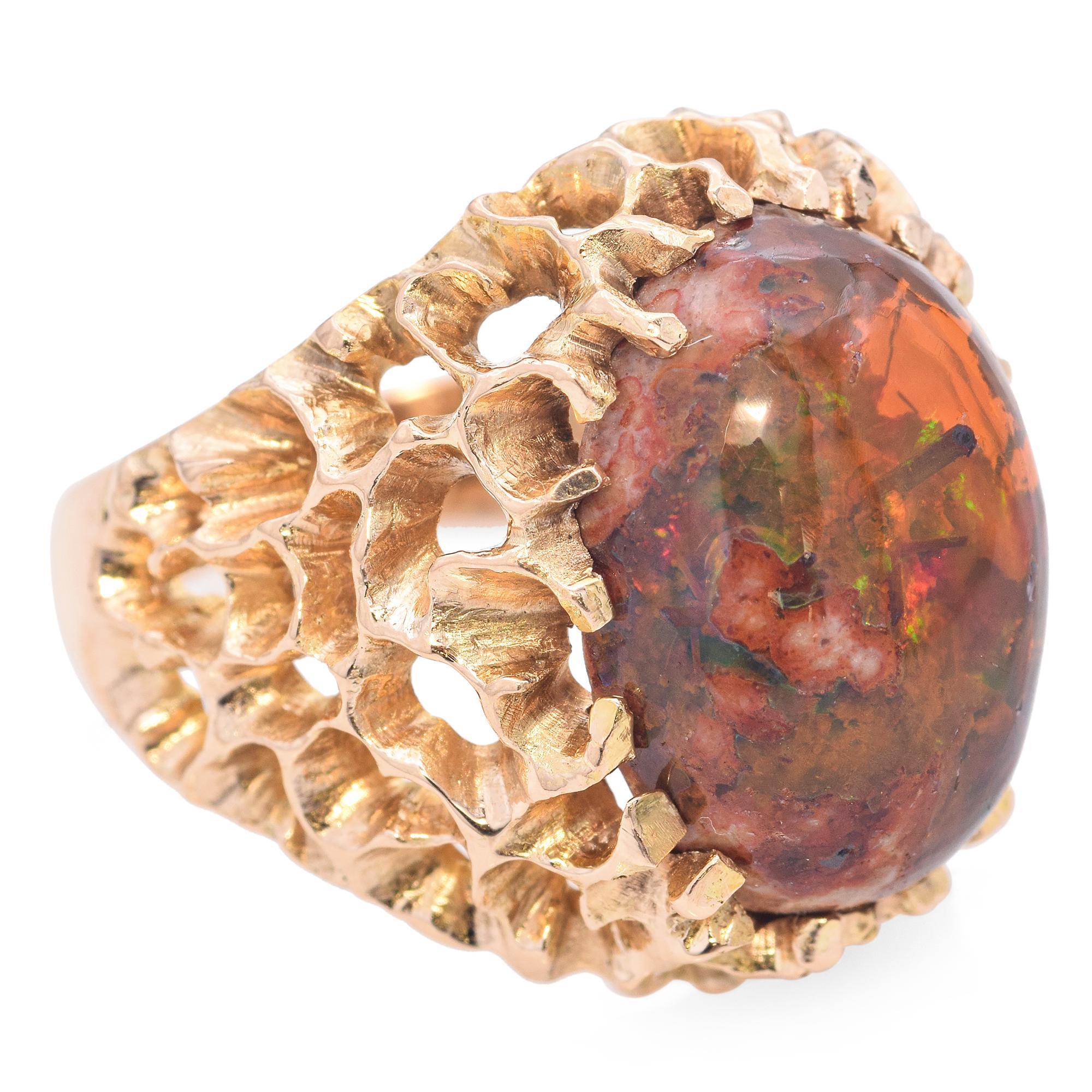 Vintage Brutalist Yellow Gold and 6.4ct Mexican Fire Opal Statement Ring For Sale 1