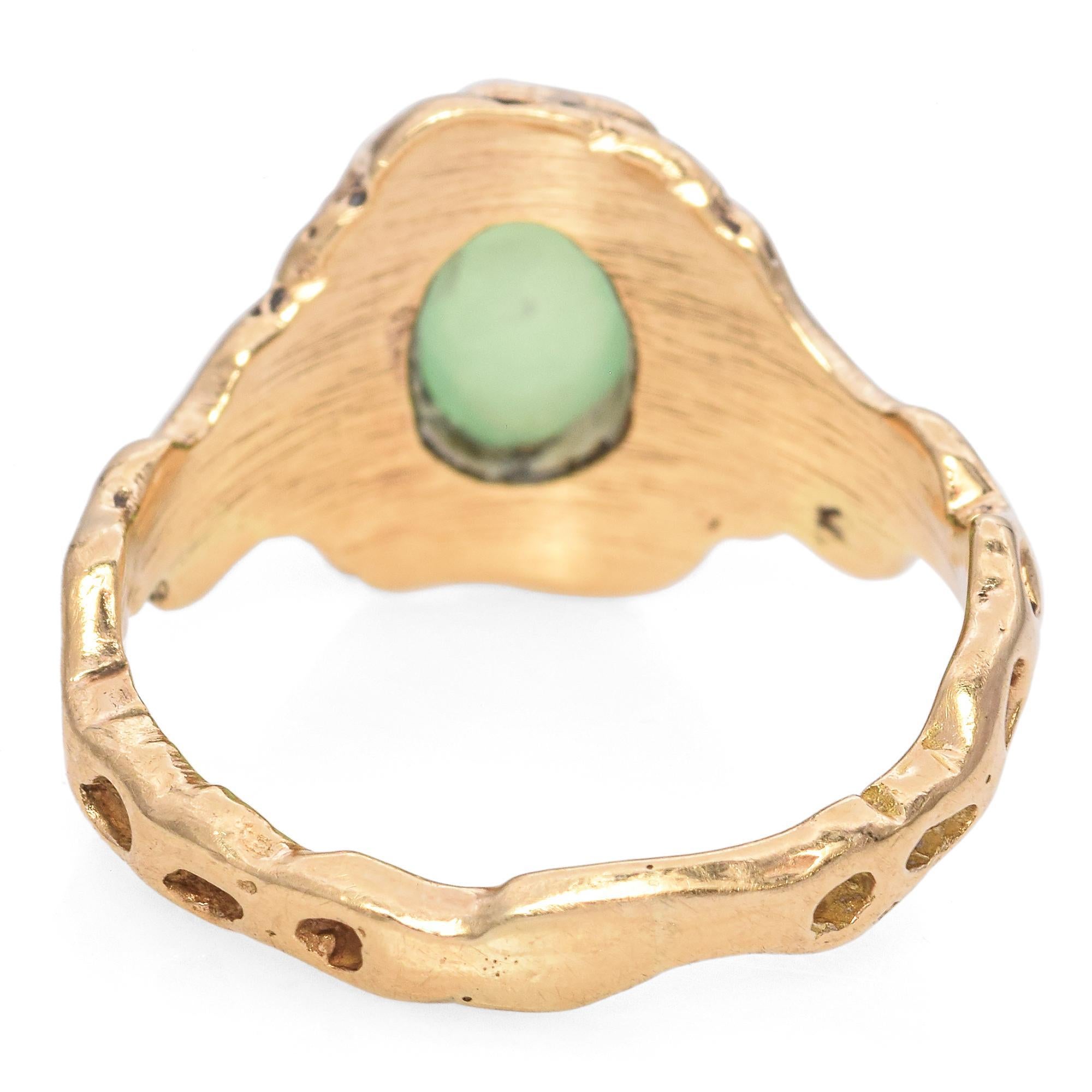 Women's Vintage Brutalist Yellow Gold Lab Green Star Sapphire Ring