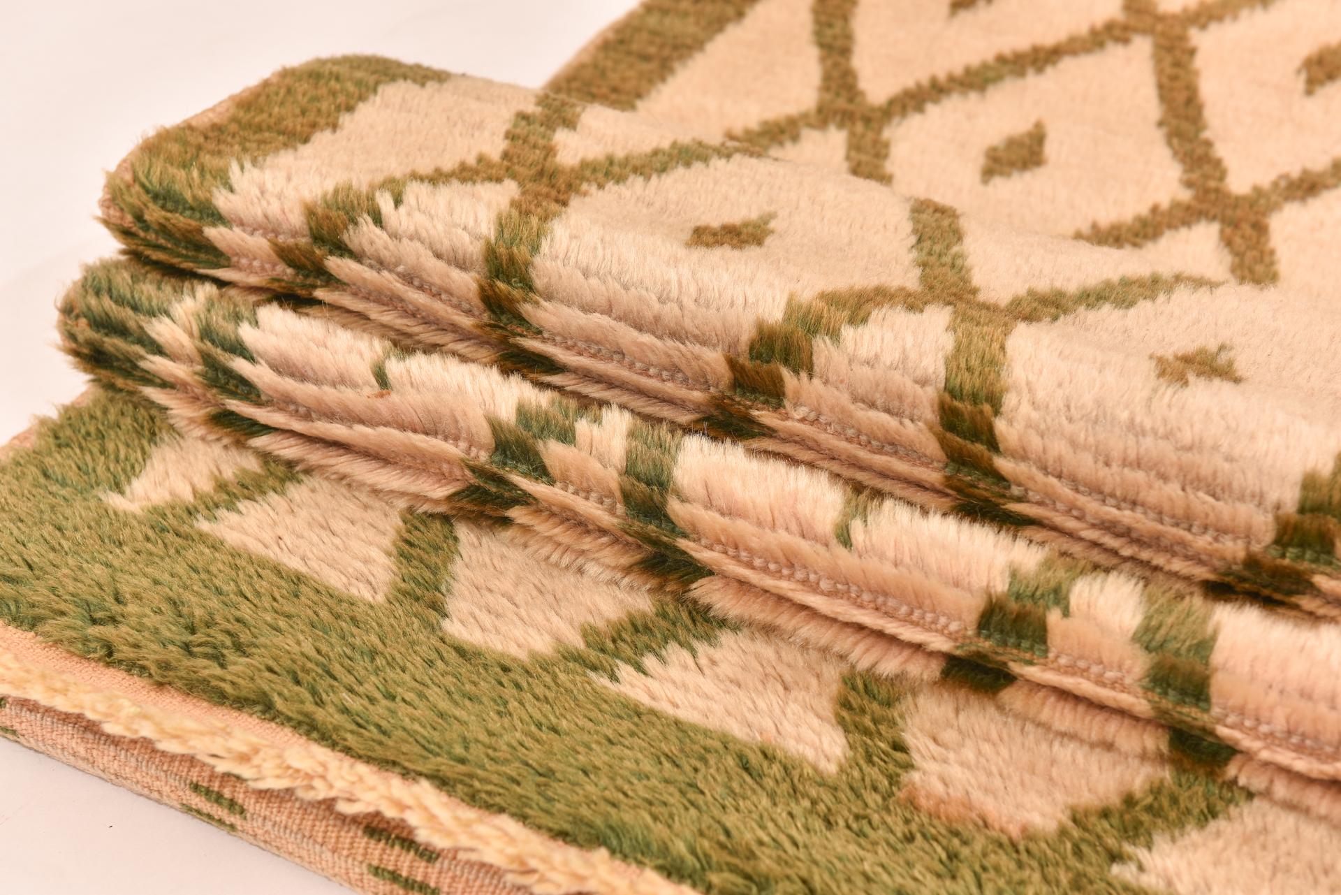 bTULU Teppich im Vintage-Stil (Handgeknüpft) im Angebot