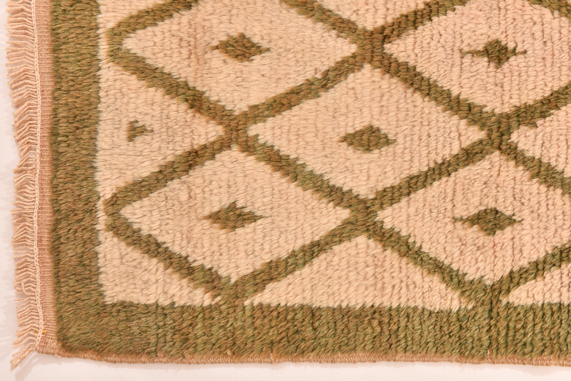 bTULU Teppich im Vintage-Stil im Zustand „Hervorragend“ im Angebot in Alessandria, Piemonte