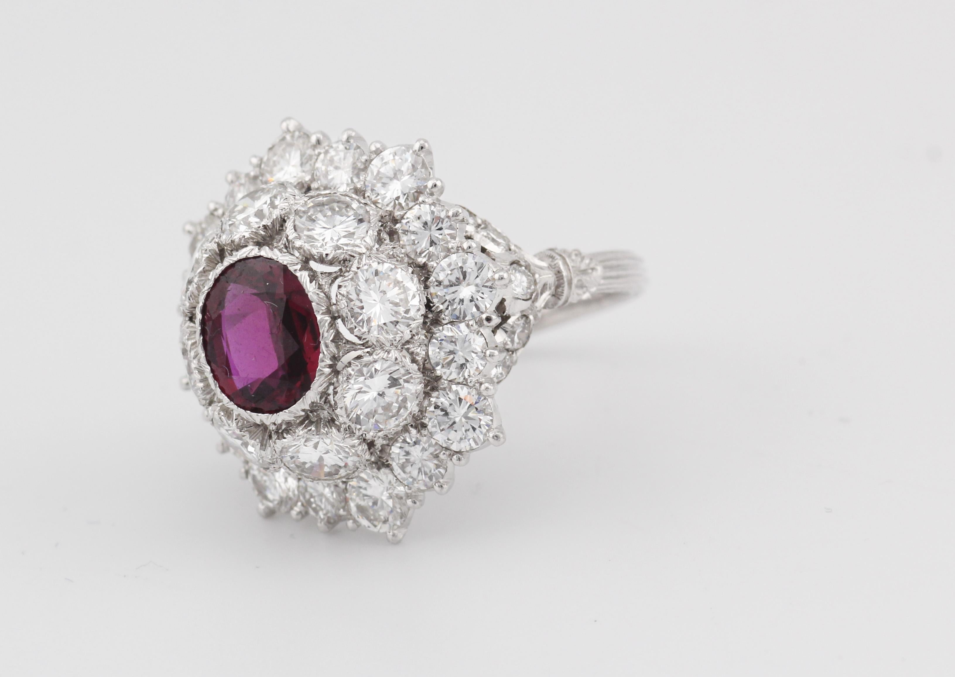 Vintage Buccellati 1.5 Carat No Heat Thai Ruby Diamond Platinum Ring Size 6.5 In Good Condition In Bellmore, NY
