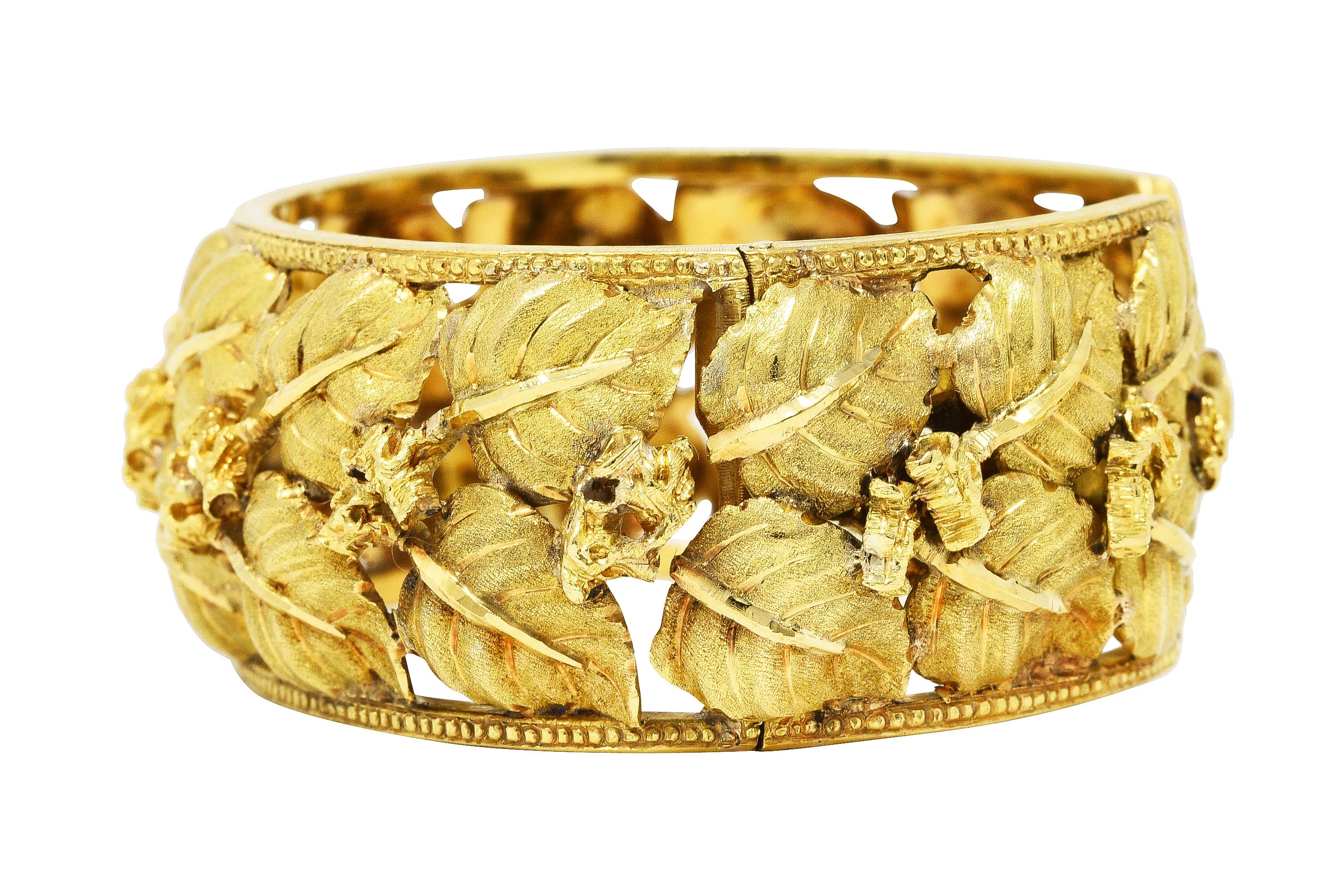 Women's or Men's Vintage Buccellati 18 Karat Yellow Gold Hinged Foliate Leaf Cuff Bracelet