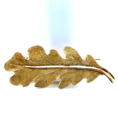 Spilla vintage di Buccellati in oro giallo 18 carati con foglie di quercia, CIRCA 1960