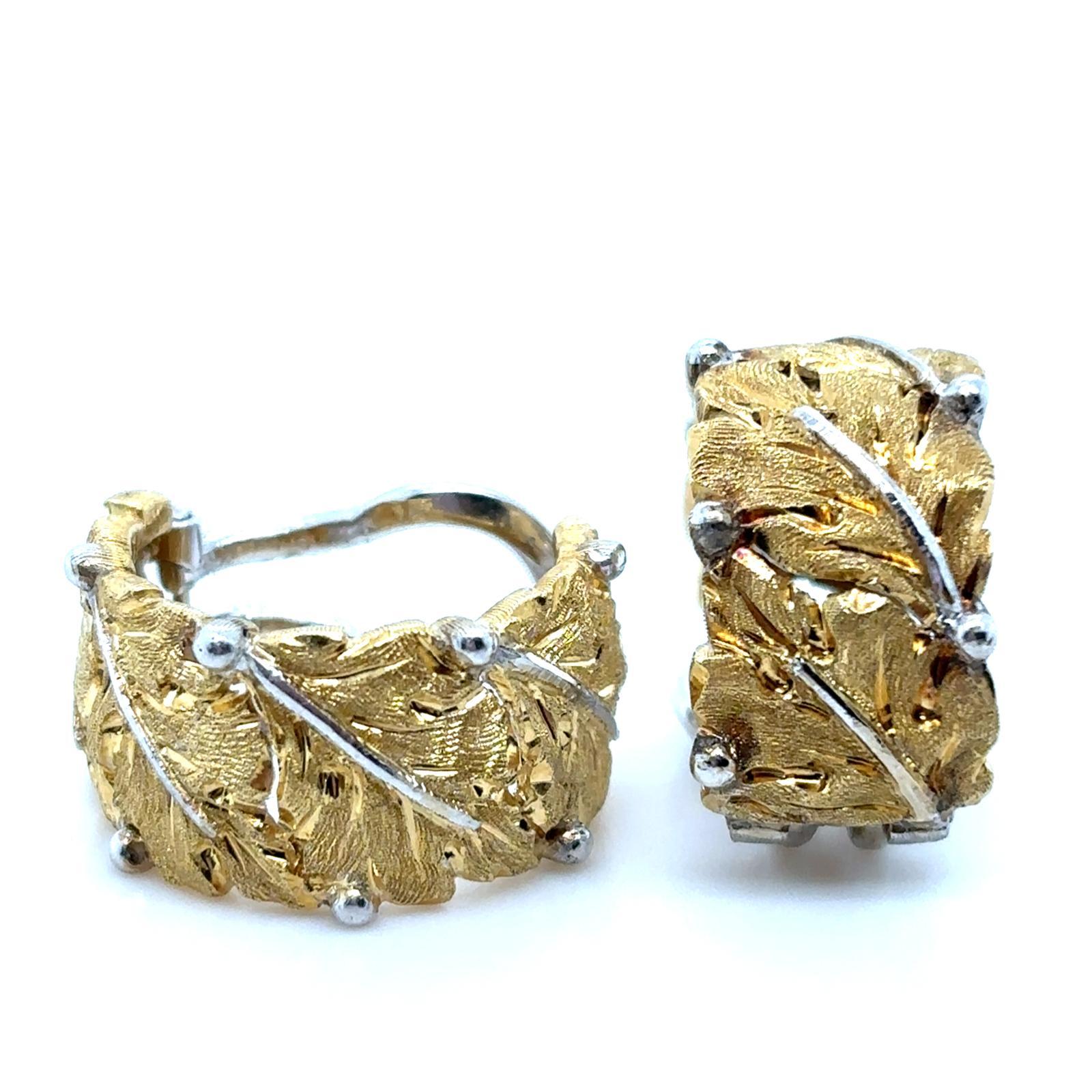Orecchini a cerchio d'epoca Buccellati in oro giallo bianco a 18 carati in vendita 3