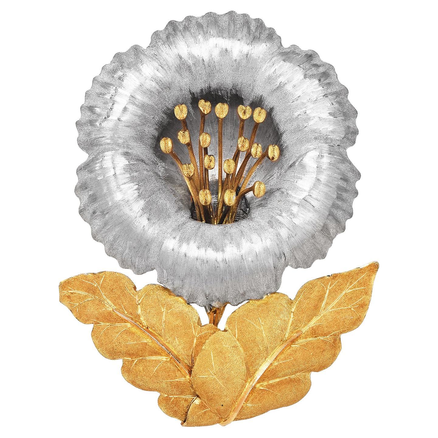 Vintage Buccellati 18K Gold Flower Large Brooch Pin