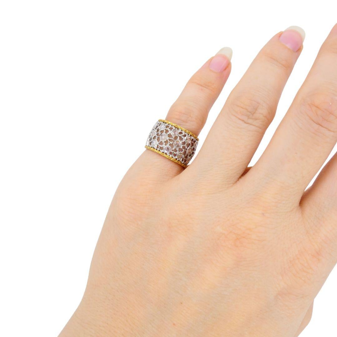 Dieser Vintage-Ring von Gianmaria Buccellati aus 18 Karat zweifarbigem Gold ist ein Beispiel für die meisterhafte Herangehensweise des Hauses an Textur und Design. Der um 1980 in Italien gefertigte Ring zeigt das für Buccellati charakteristische