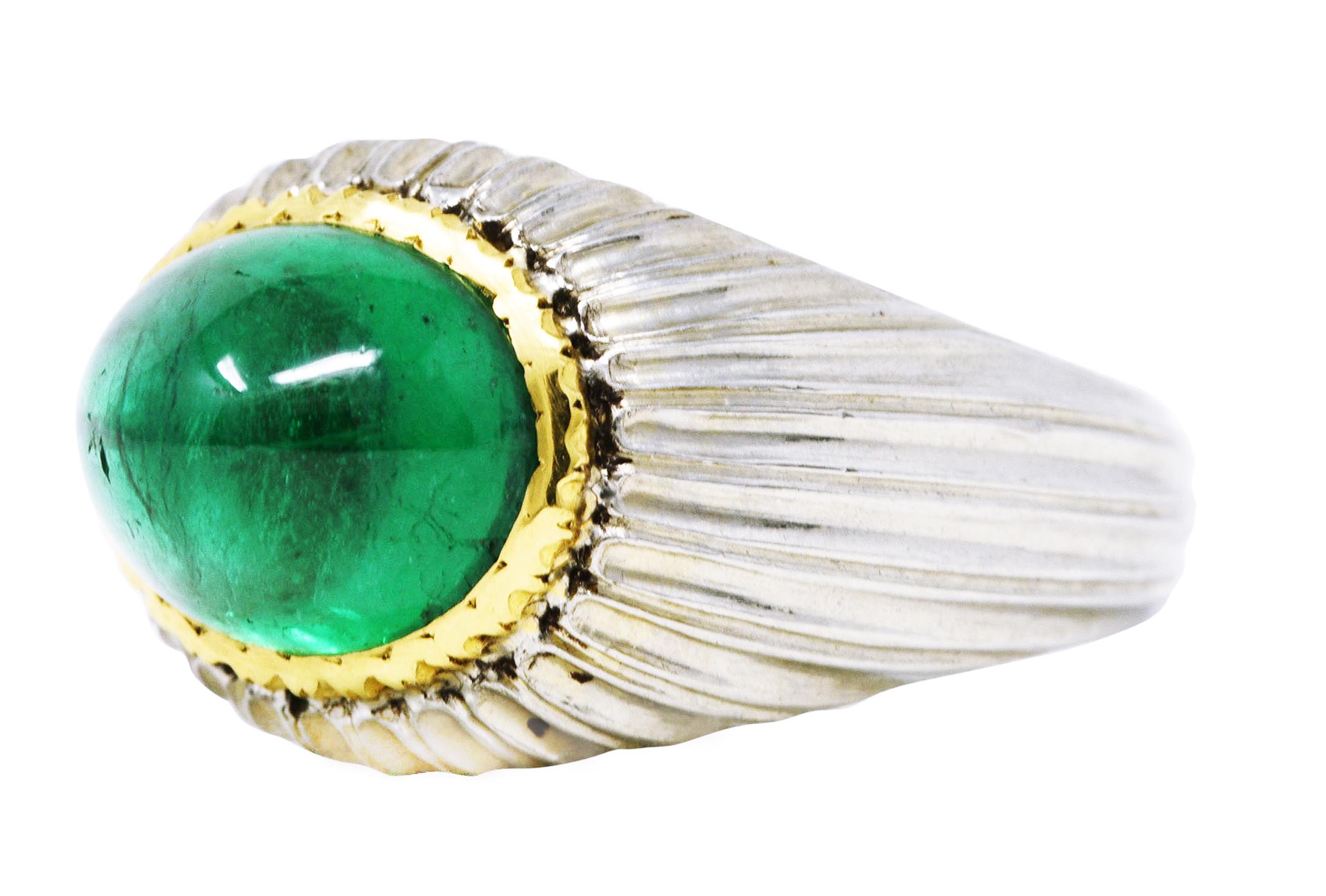 Vintage Buccellati 4.83 Carats Emerald Cabochon 18 Karat Two-Tone Gold Ring In Excellent Condition In Philadelphia, PA