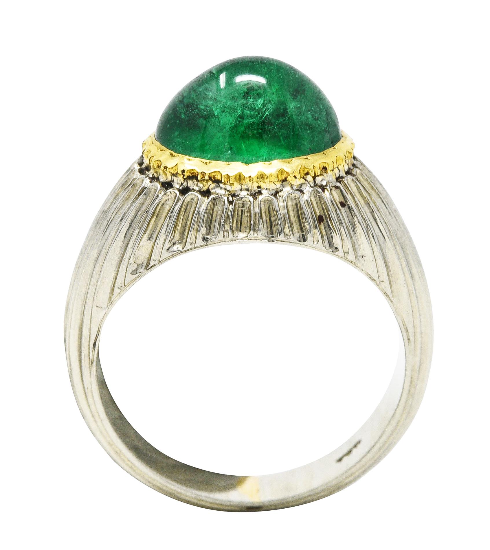Vintage Buccellati 4.83 Carats Emerald Cabochon 18 Karat Two-Tone Gold Ring 2