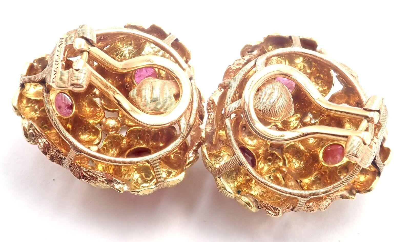 Vintage Buccellati Carved Ruby Flower Yellow Gold Earring For Sale 3