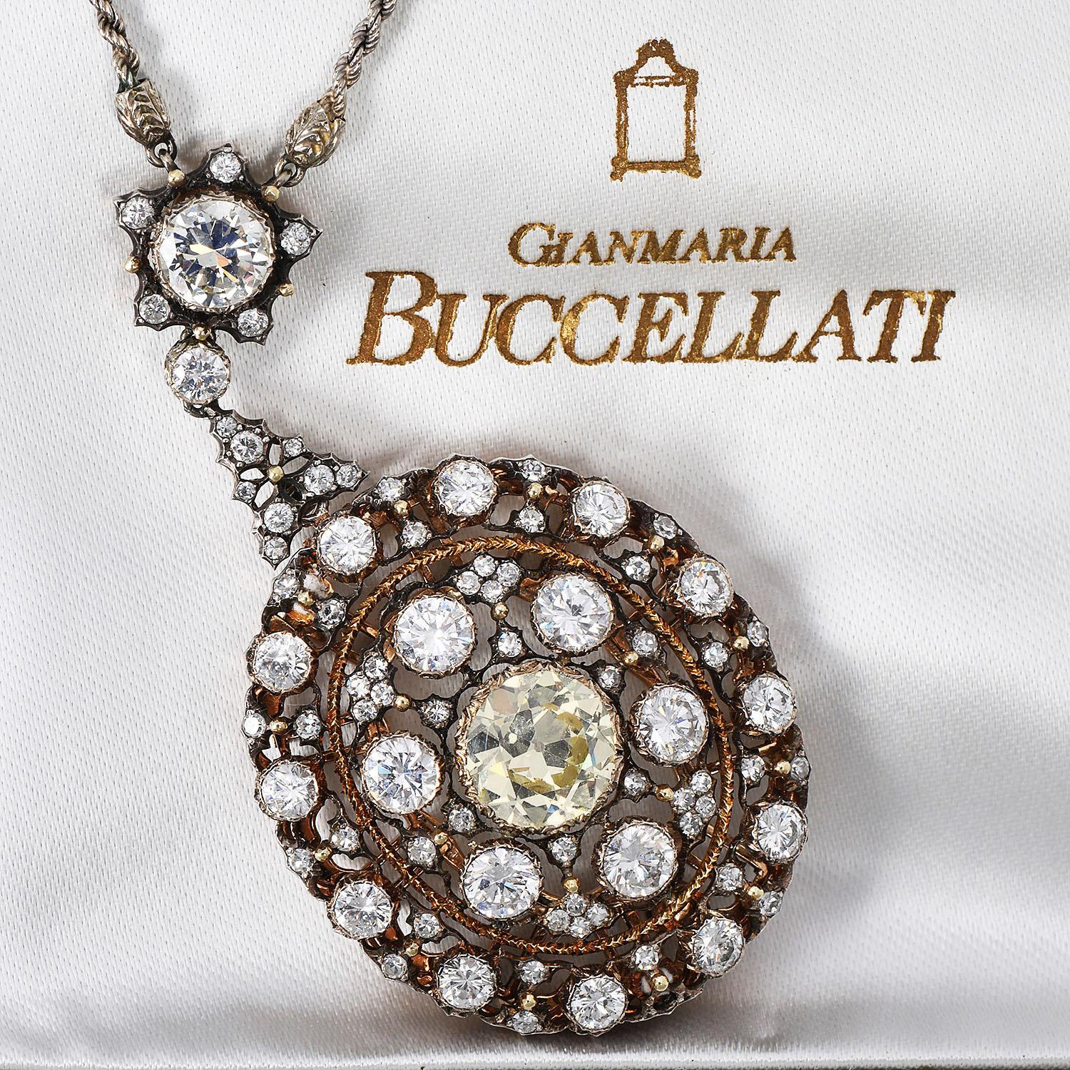 Vintage Buccellati  18K Gold Diamond Necklace

Timeless elegance and exquisite craftsmanship of this versatile jewelry piece from the renowned Italian Maison, Buccellati. Crafted in 18K gold, this antique necklace features a detachable star