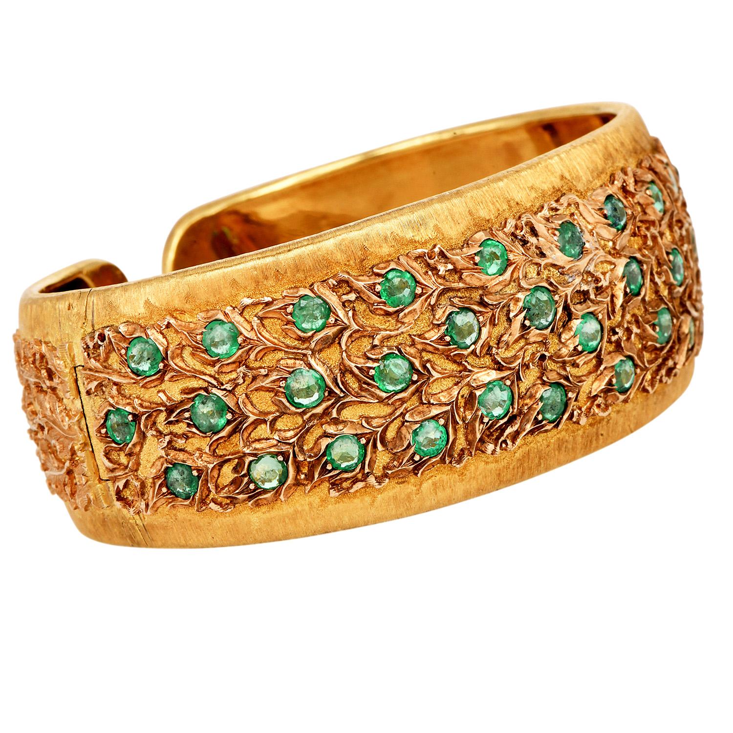 Vintage Buccellati Emerald & Diamond Macri Bangle Bracelet For Sale 3