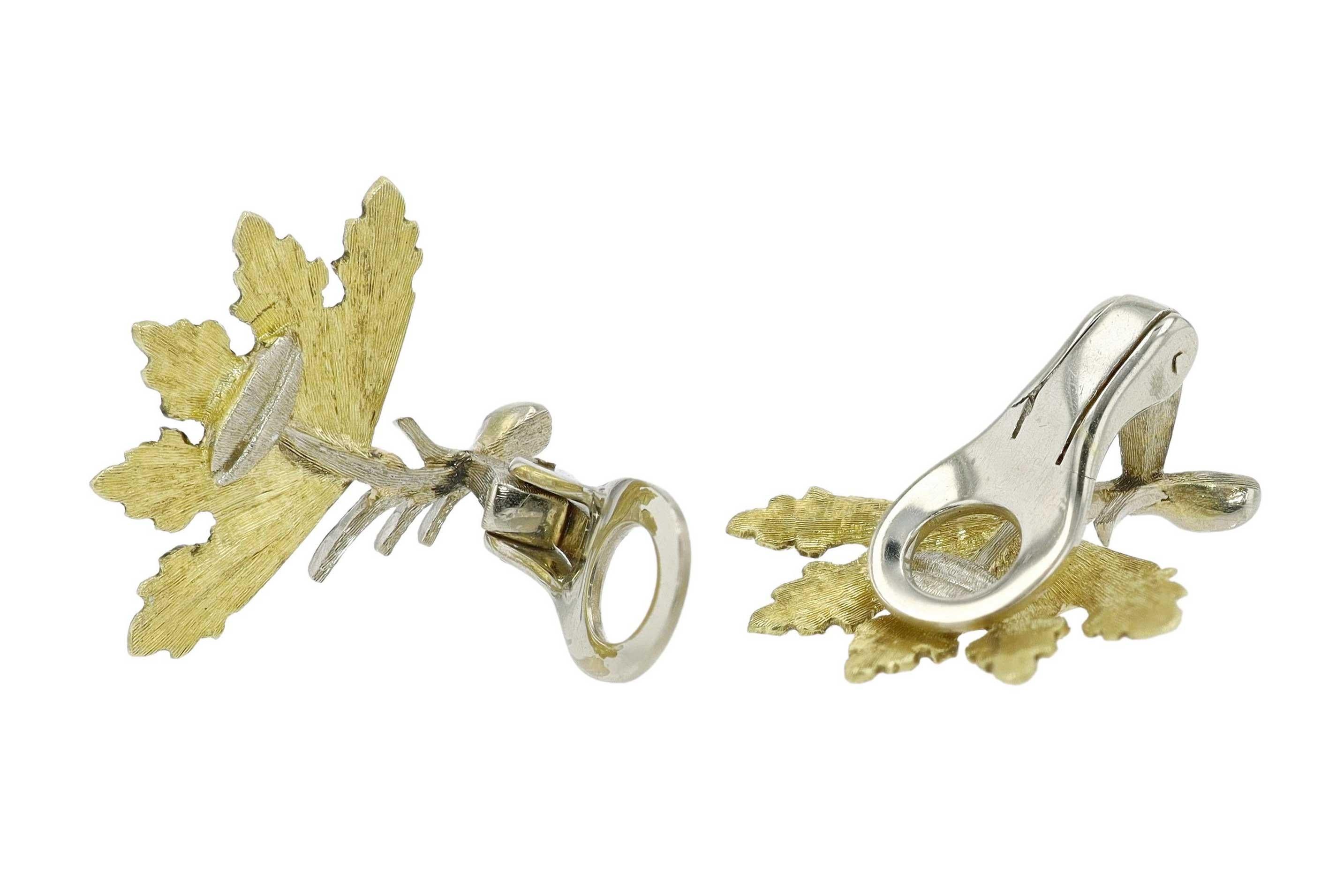 Vintage Buccellati Foglia Cardo 18k Gold Leaf Earrings In Good Condition In Santa Barbara, CA
