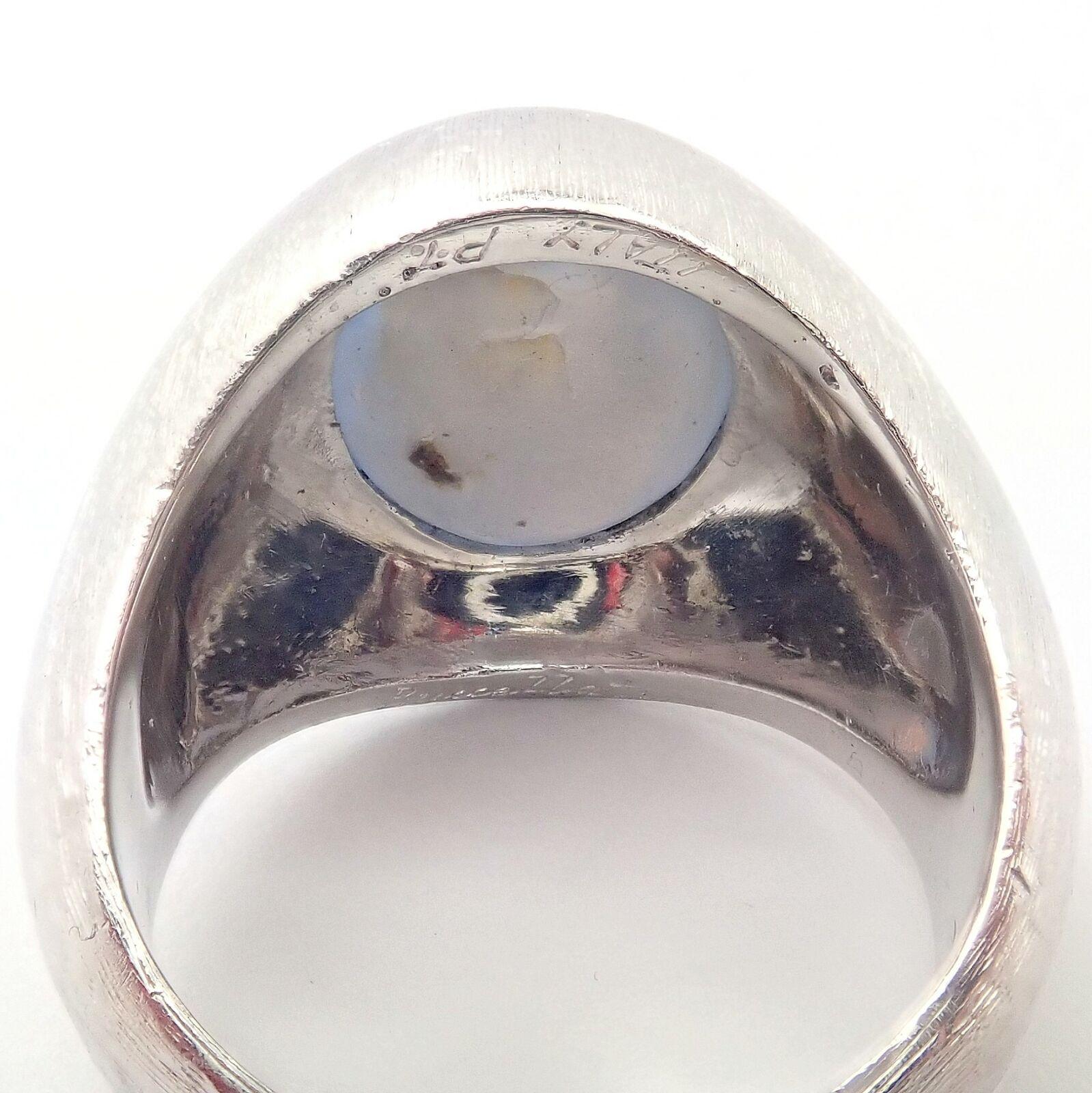 Vintage Buccellati Large Cabochon Star Sapphire Platinum Ring In Excellent Condition For Sale In Holland, PA