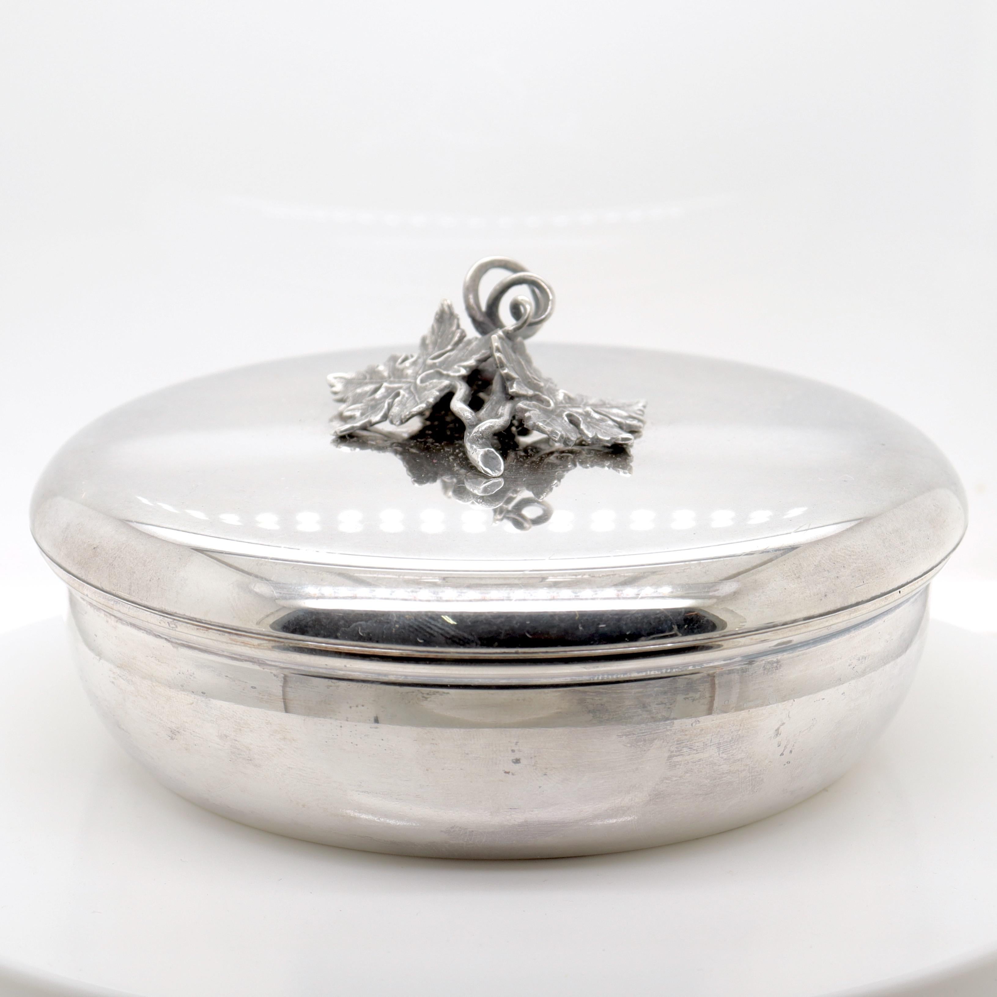 Vintage Buccellati Sterling Silver Round Dresser Box with Grapes & Leaves Finial 1