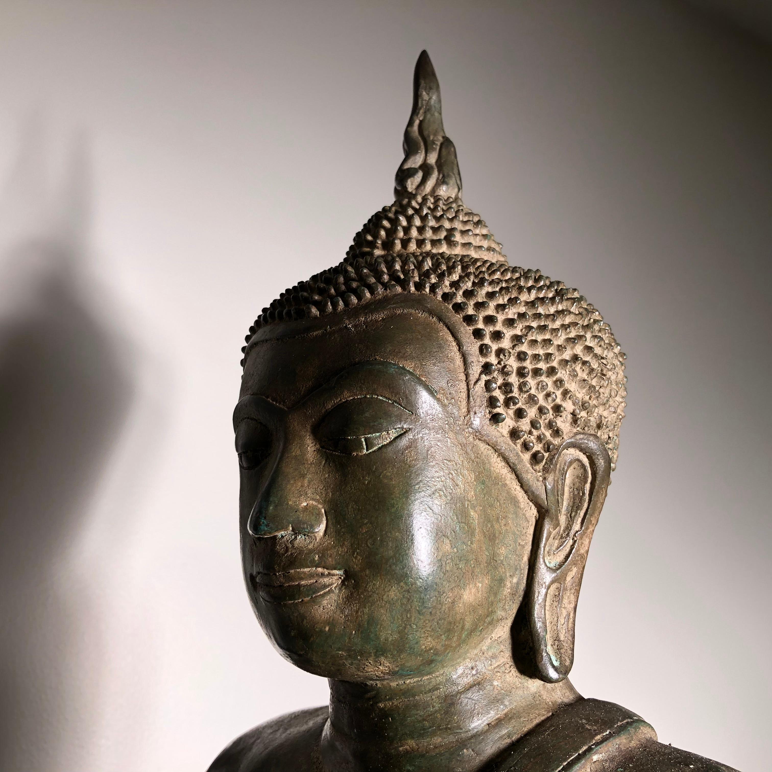 Vintage Buddha Calling Erde zu bezeugen Niedergeschlagene Augen:: Thailand Cast Bronze 12