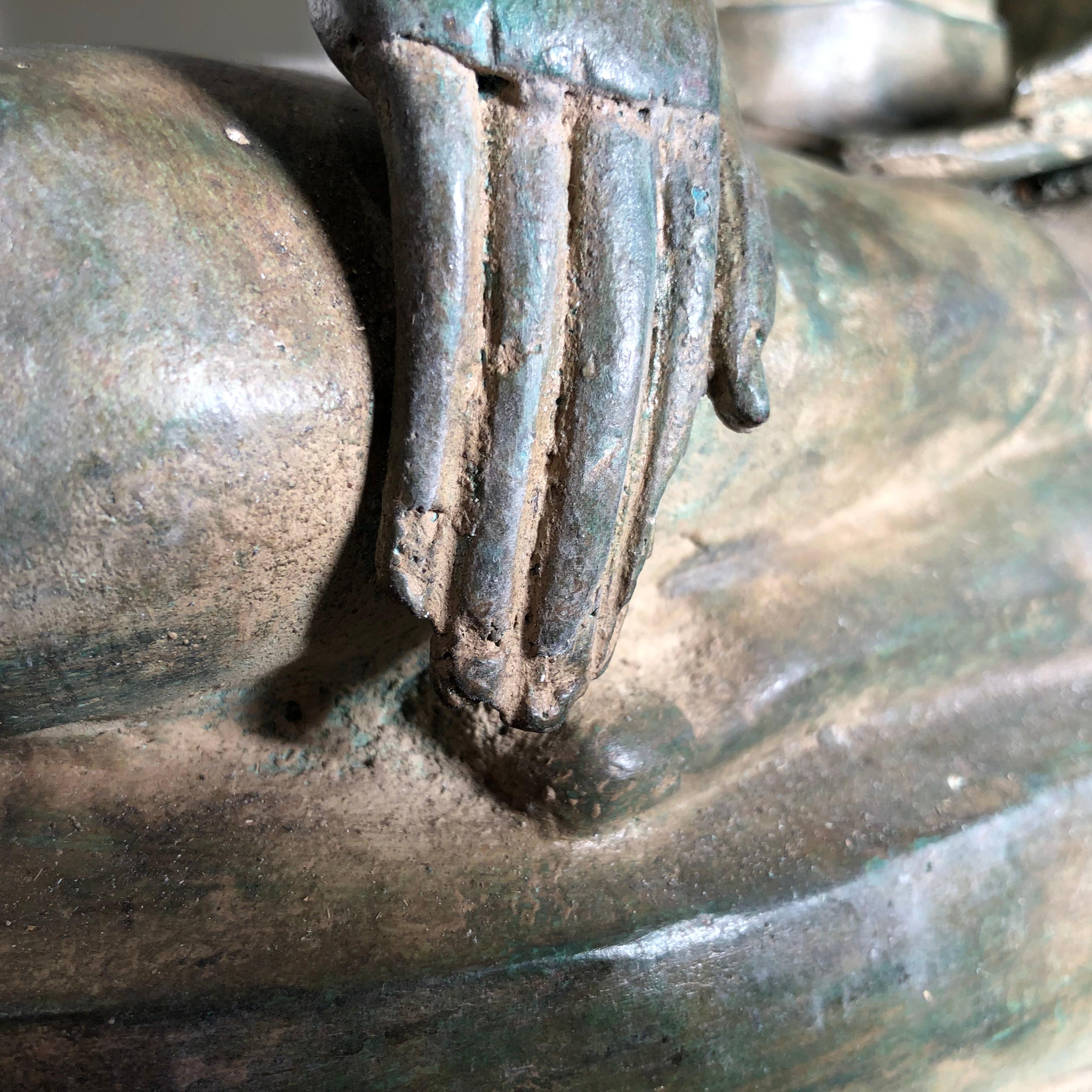 Vintage Buddha Calling Erde zu bezeugen Niedergeschlagene Augen:: Thailand Cast Bronze 7