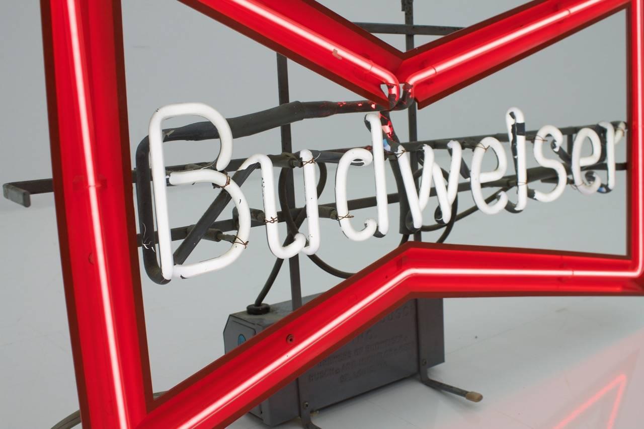 Neonfarbenes Budweiser-Schild im Zustand „Gut“ im Angebot in Frankfurt / Dreieich, DE
