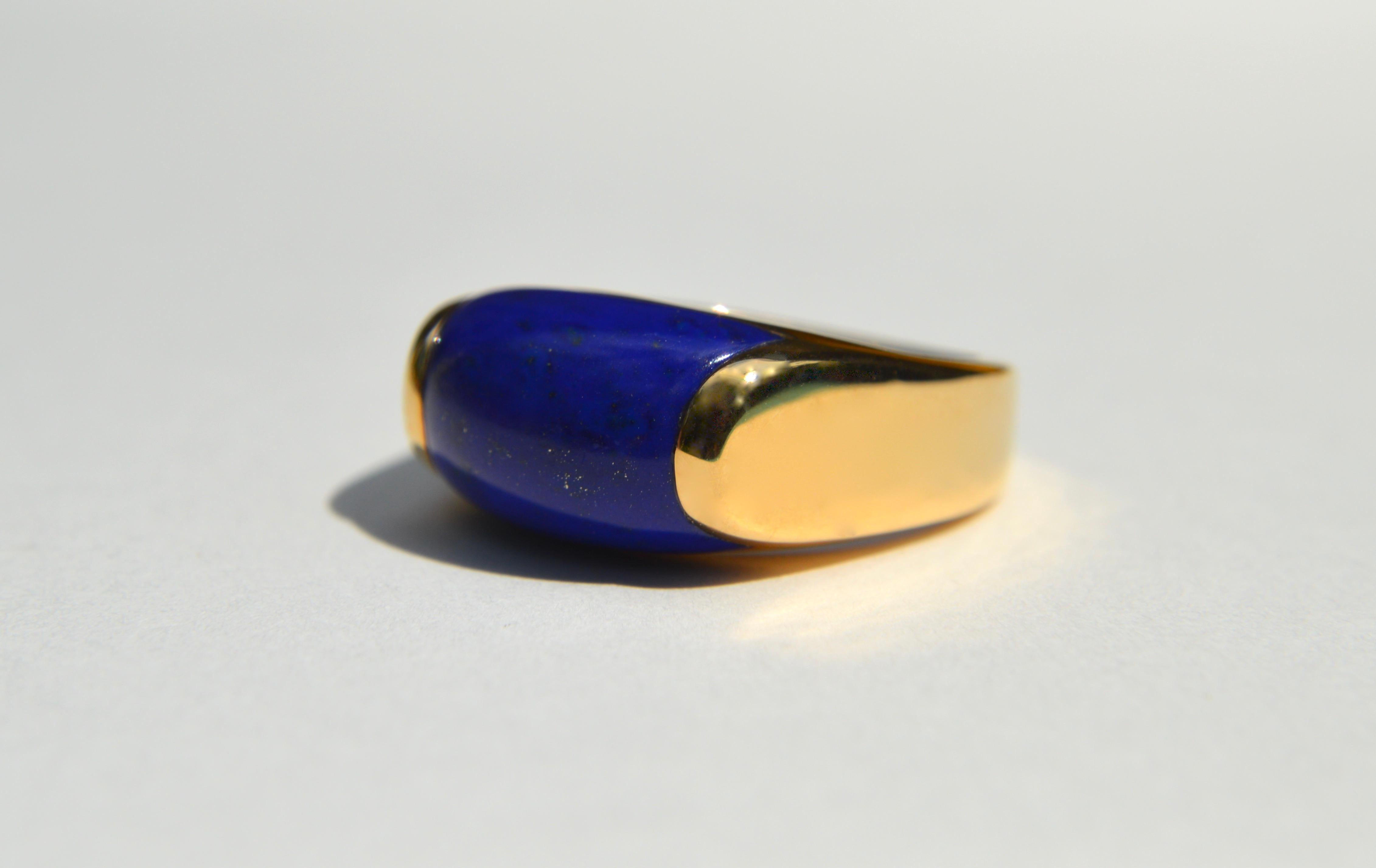 Cabochon Vintage Bulgari 18 Karat Gold Lapis Lazuli Tronchetto Band Ring