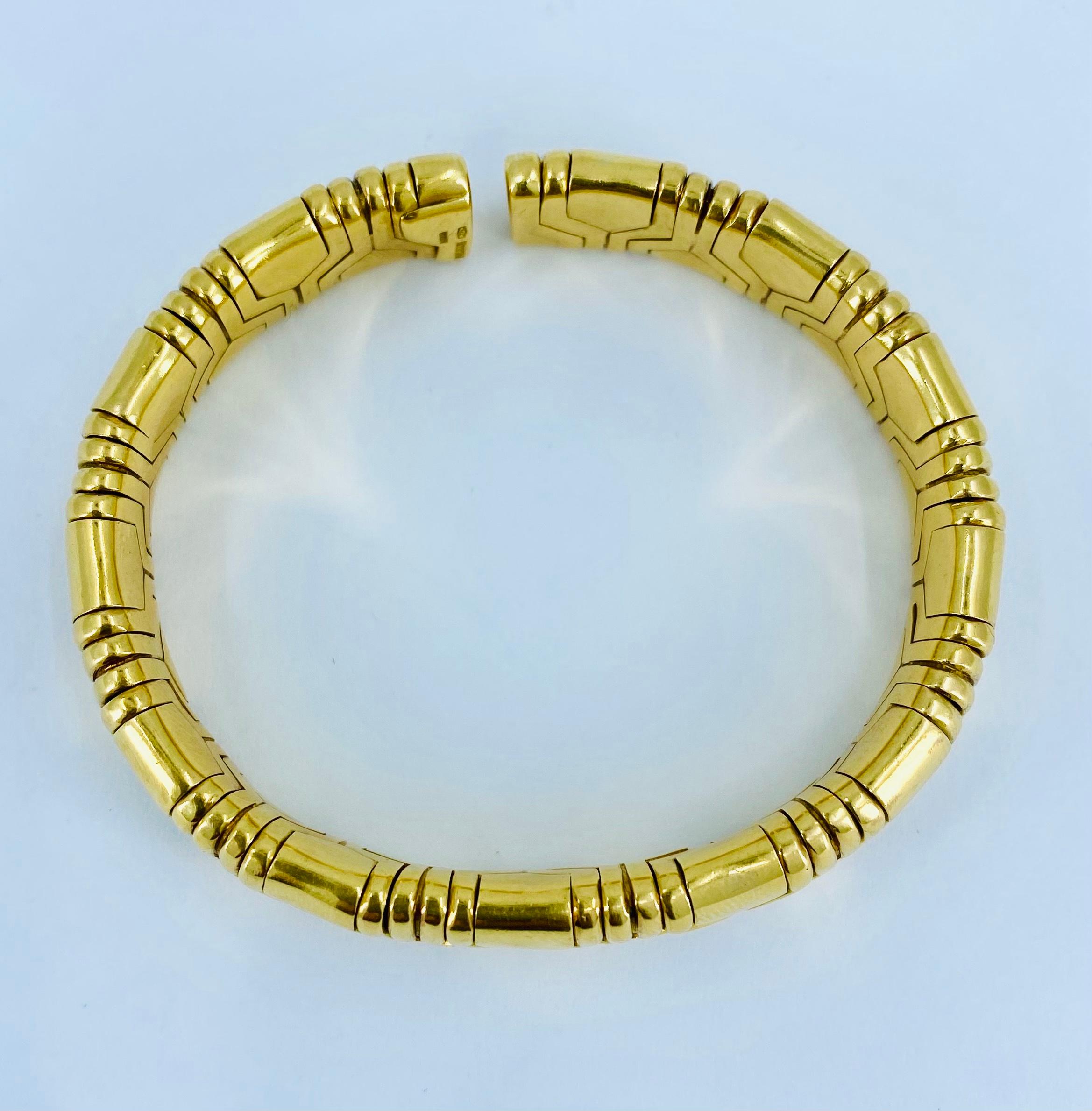 Vintage Bulgari 18k Gold Armreif Armband  für Damen oder Herren im Angebot