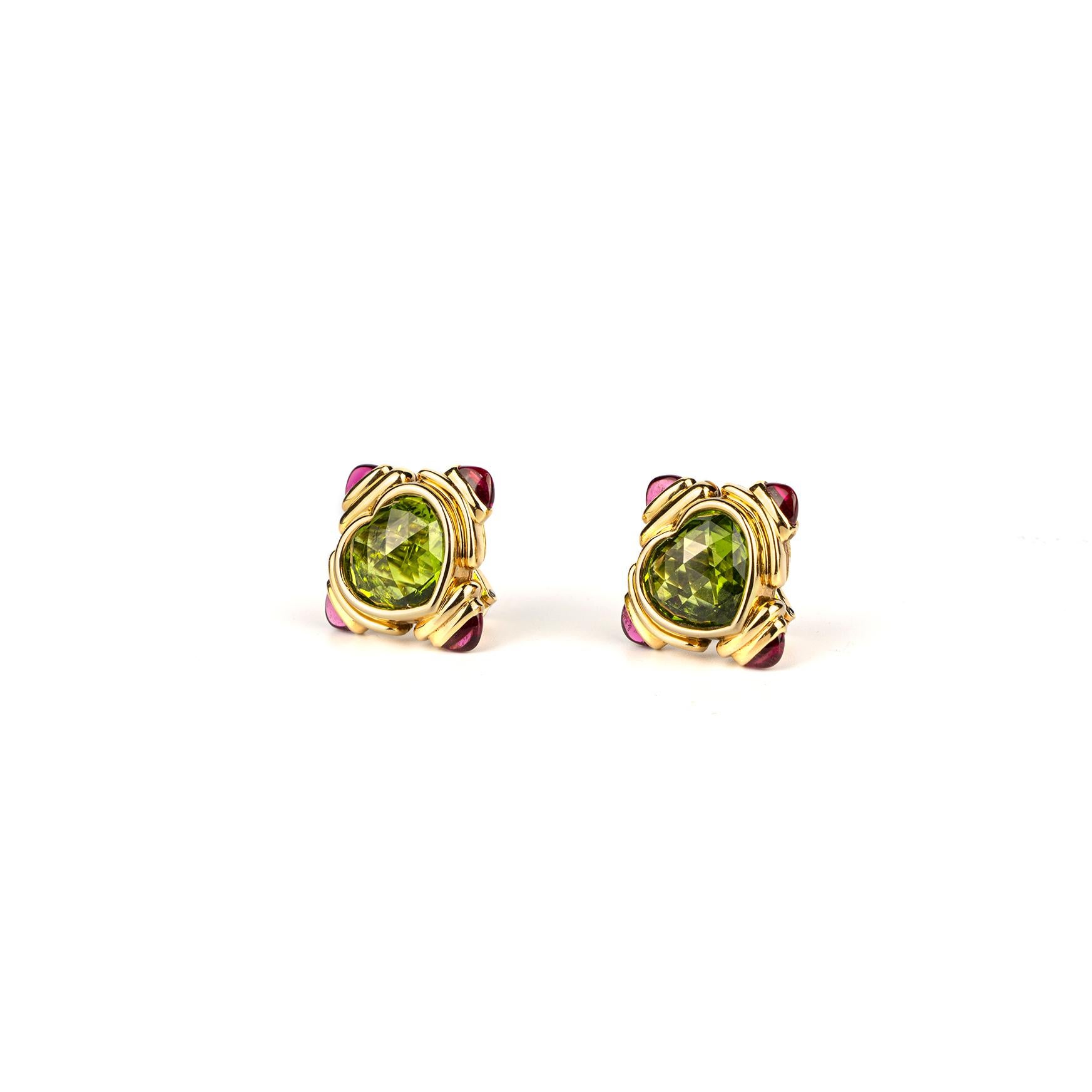 Vintage Bulgari 18k Gold Heart Shaped Peridot and Cabochon Tourmaline Earrings In Excellent Condition For Sale In New York, NY