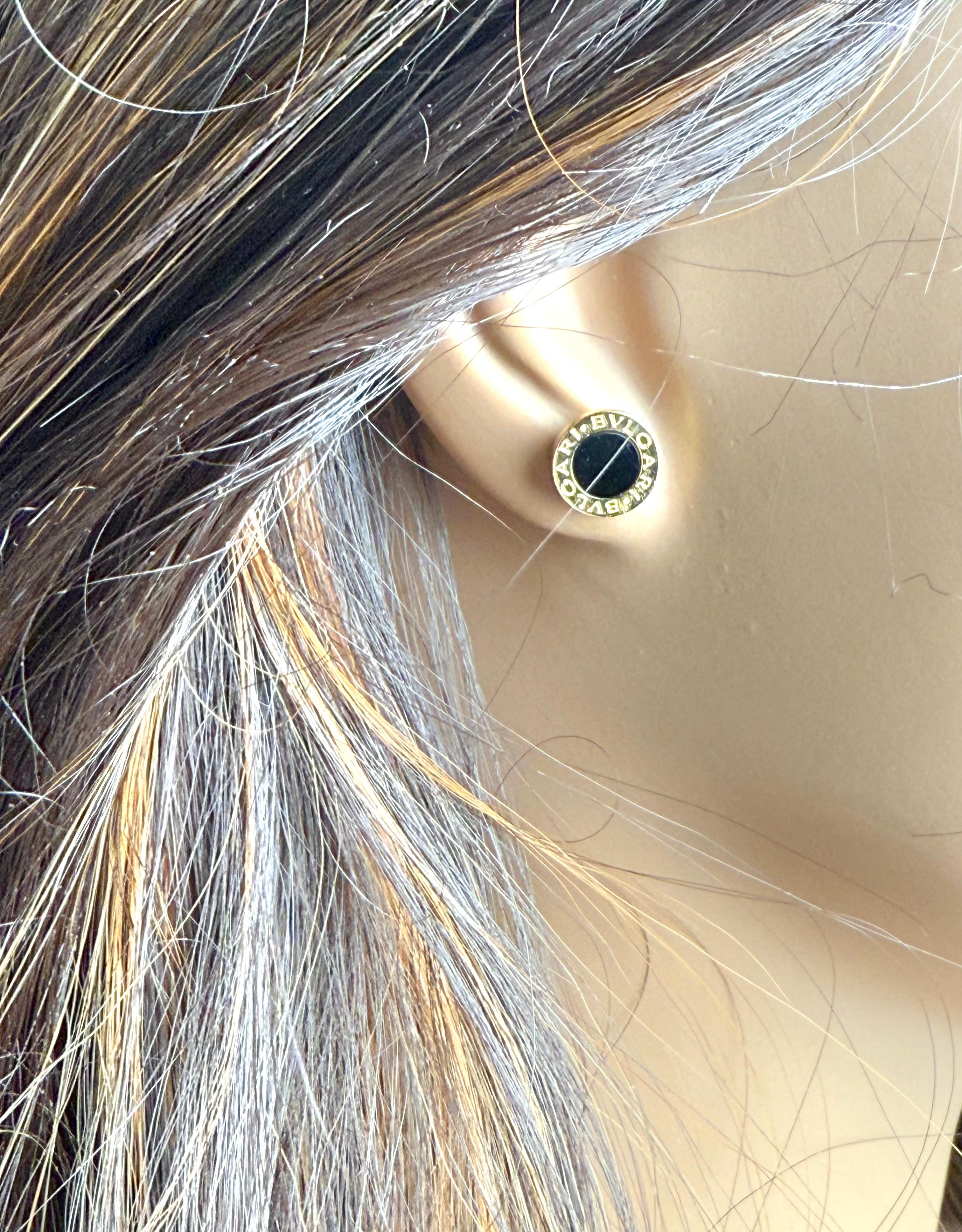 Round Cut Vintage Bulgari 18K Yellow Gold Black Onyx Circle 0.45 Inch Stud Earrings For Sale