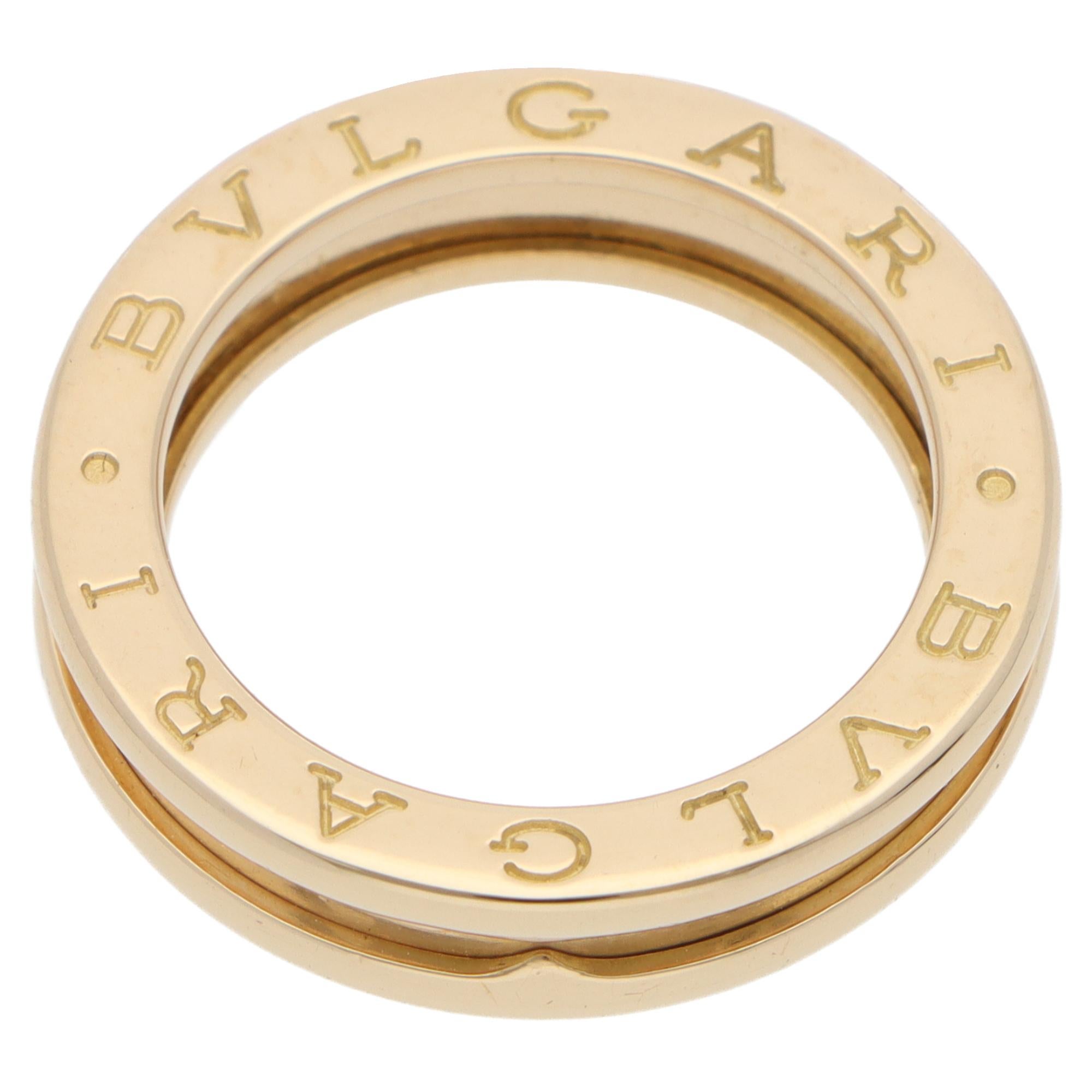 Moderno Anello Bulgari B.zero1 d'epoca in oro giallo.