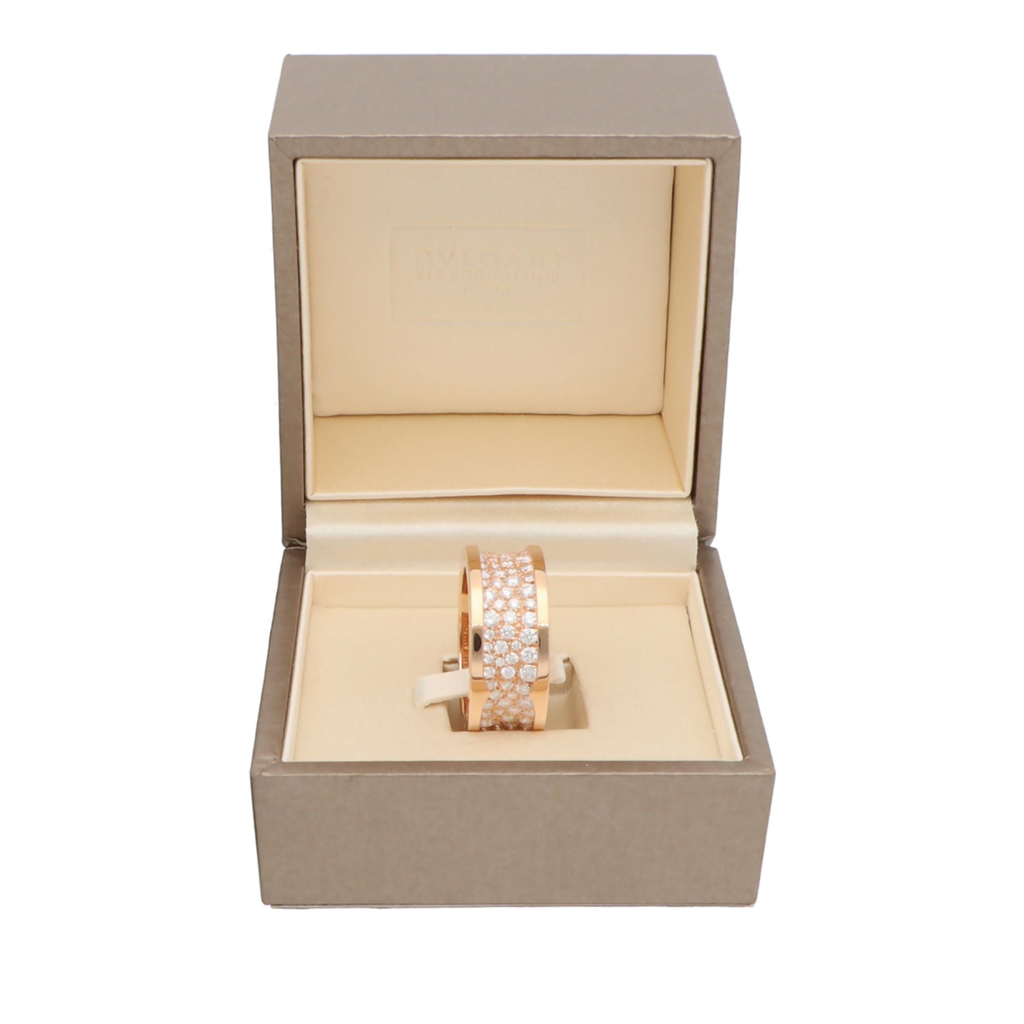 Anillo vintage Bulgari B.zero1 Pavé de diamantes en oro rosa en Excelente estado para la venta en London, GB
