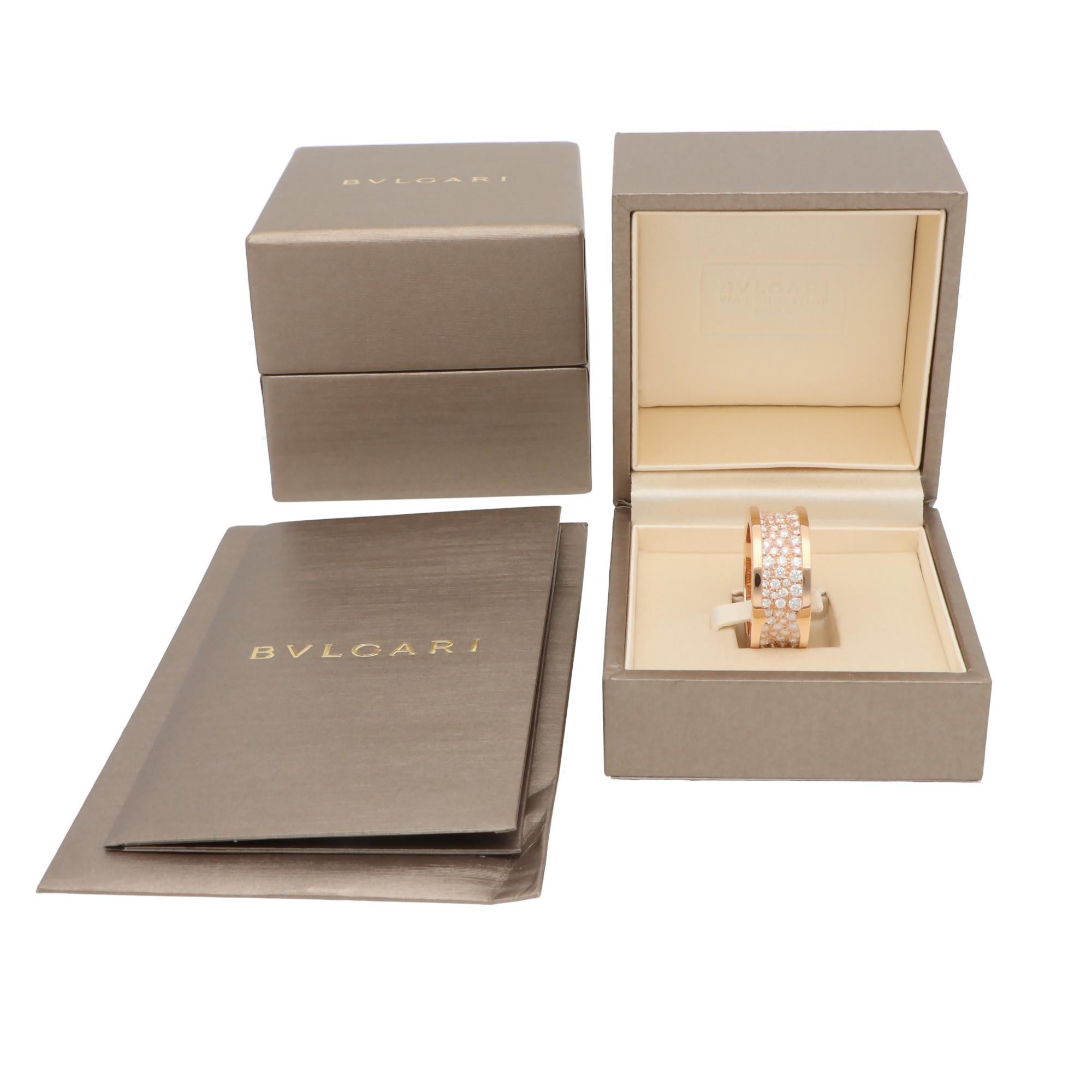 Femenino o masculino Anillo vintage Bulgari B.zero1 Pavé de diamantes en oro rosa en venta