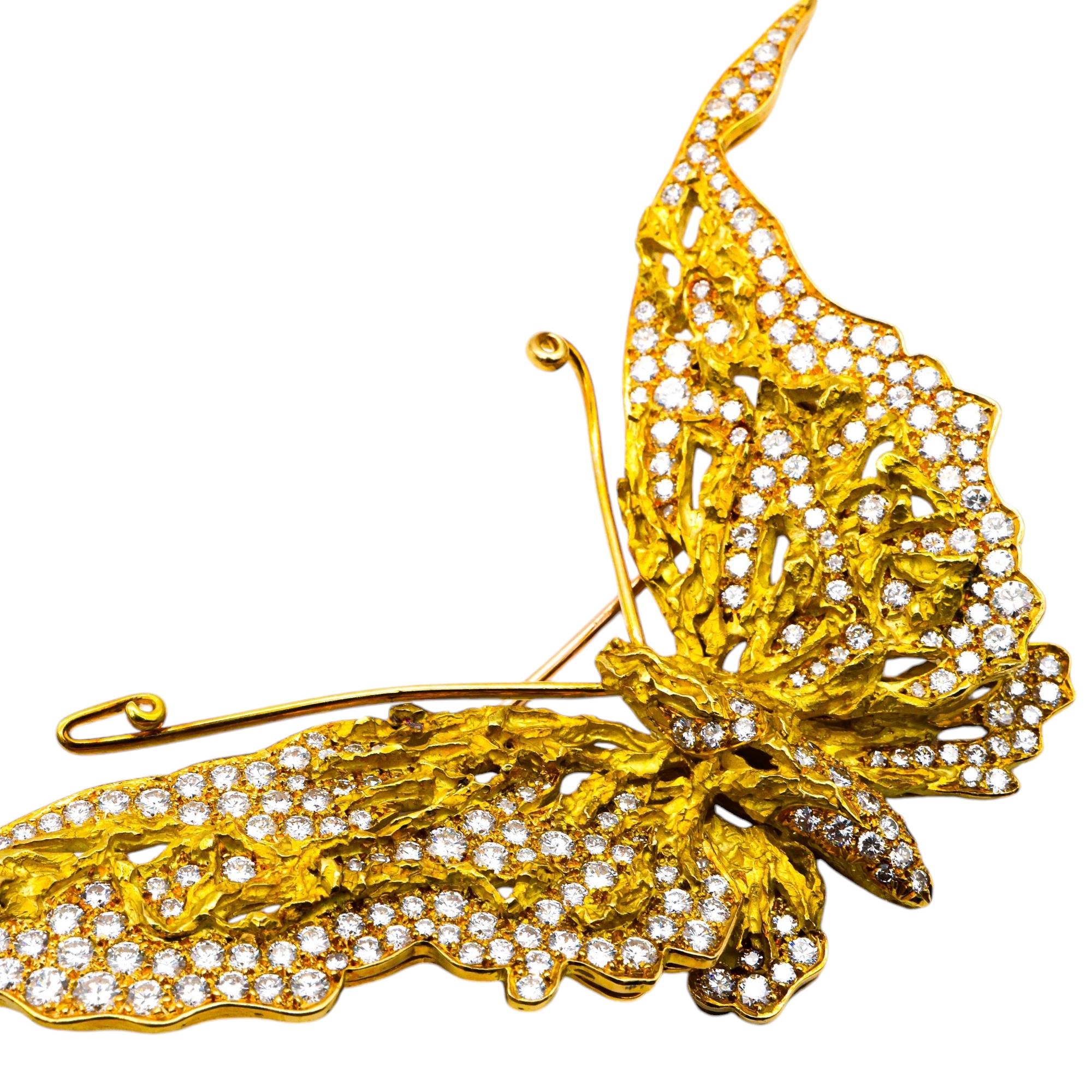 Brilliant Cut Vintage Bulgari Diamond and Gold Butterfly Brooch, Circa 1970