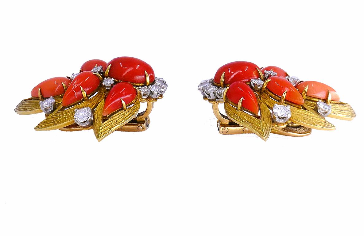 Women's or Men's Vintage Bulgari Gold Platinum Earrings and Clip Brooches Set Coral Jewelry For Sale