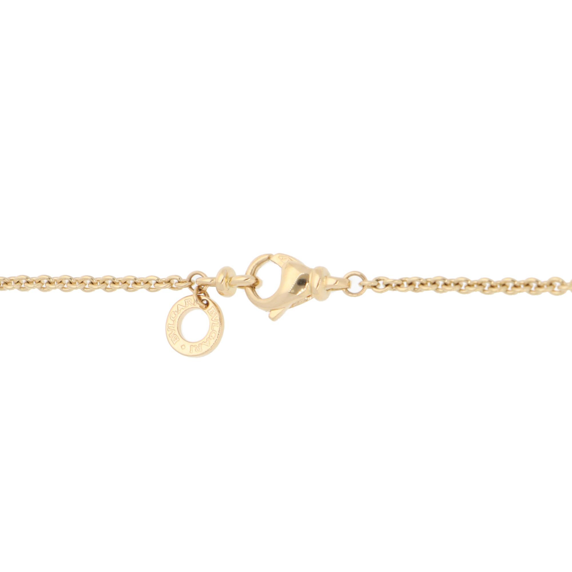 Vintage Bulgari Ingot Bar Pendant Necklace in Yellow Gold In Excellent Condition For Sale In London, GB