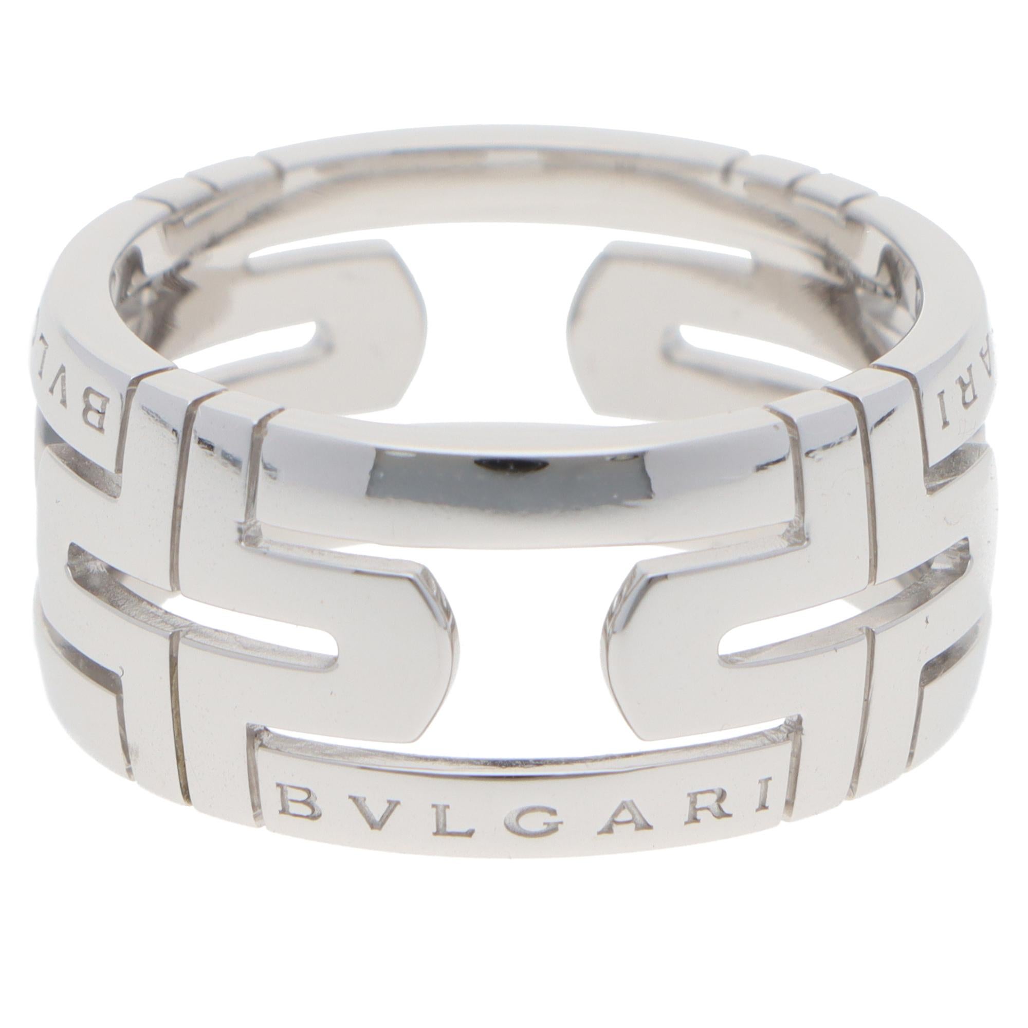 Moderno Anello Bulgari Parentesi traforato d'epoca in oro bianco in vendita