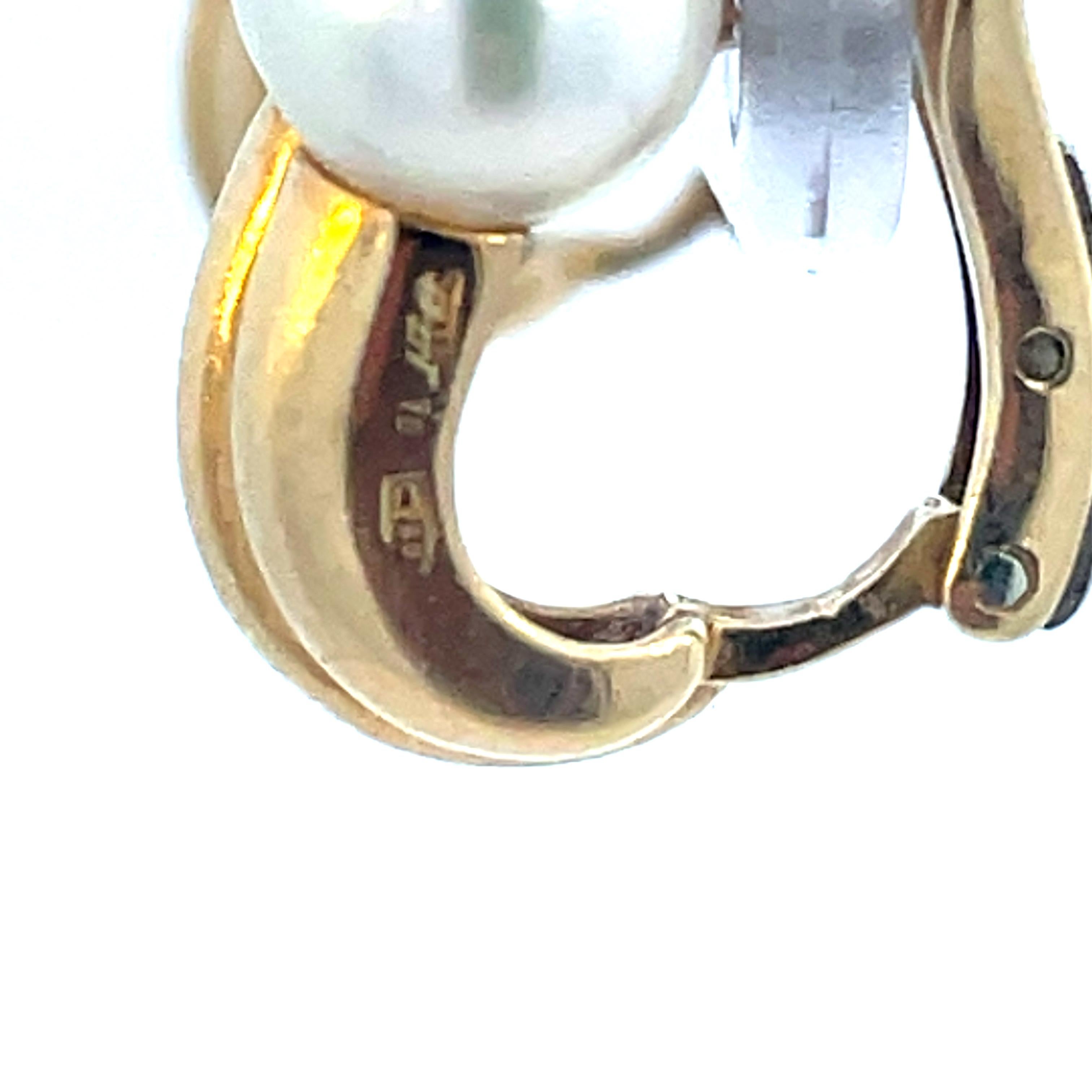 Vintage Bulgari Pearls Diamonds Clip Earrings 18 Karat Yellow Gold For Sale 1