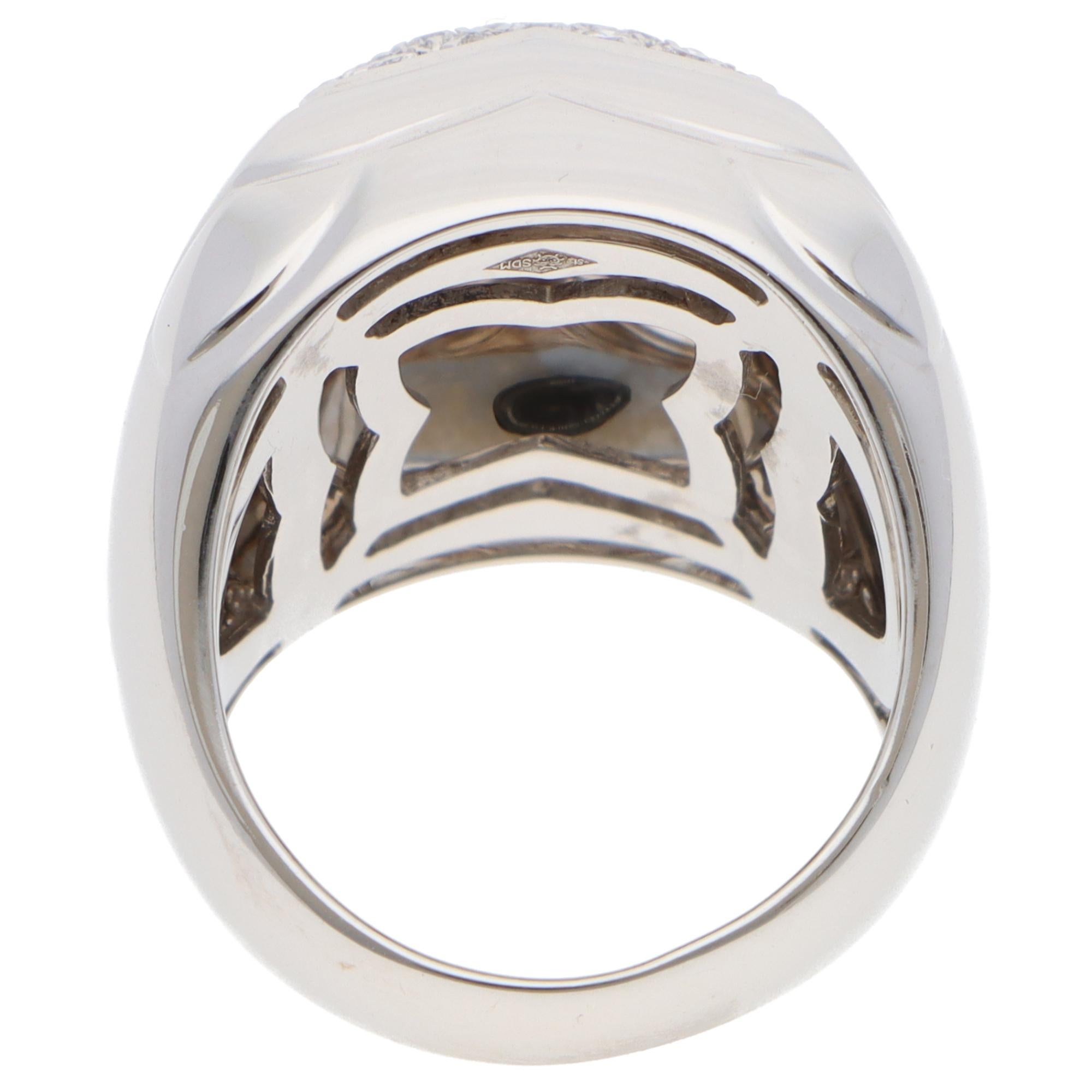Brilliant Cut Vintage Bulgari Pyramid Diamond Ring in White Gold For Sale