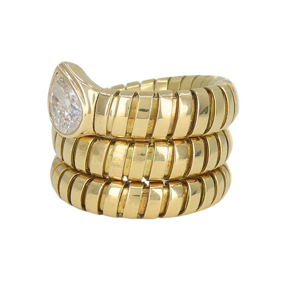 Vintage Bulgari Serpenti Tubogas 18k Gold Diamond Ring In Good Condition For Sale In Beverly Hills, CA