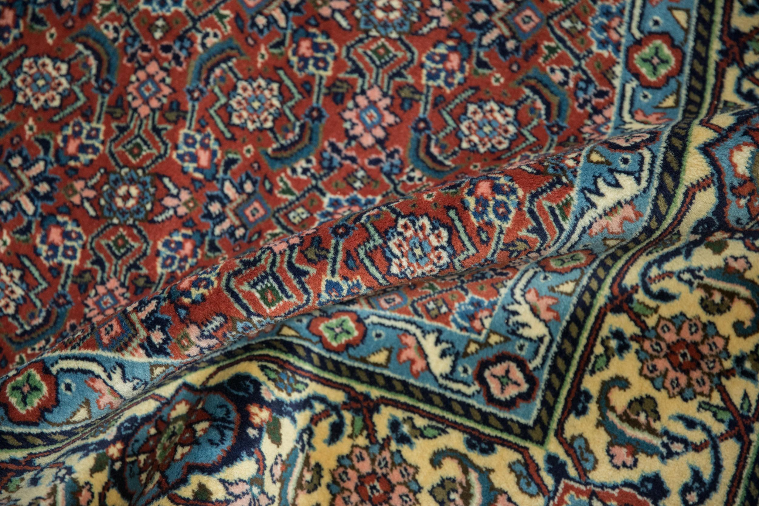 Bulgarischer Vintage-Teppich-Läufer im Täbris-Design  im Angebot 4
