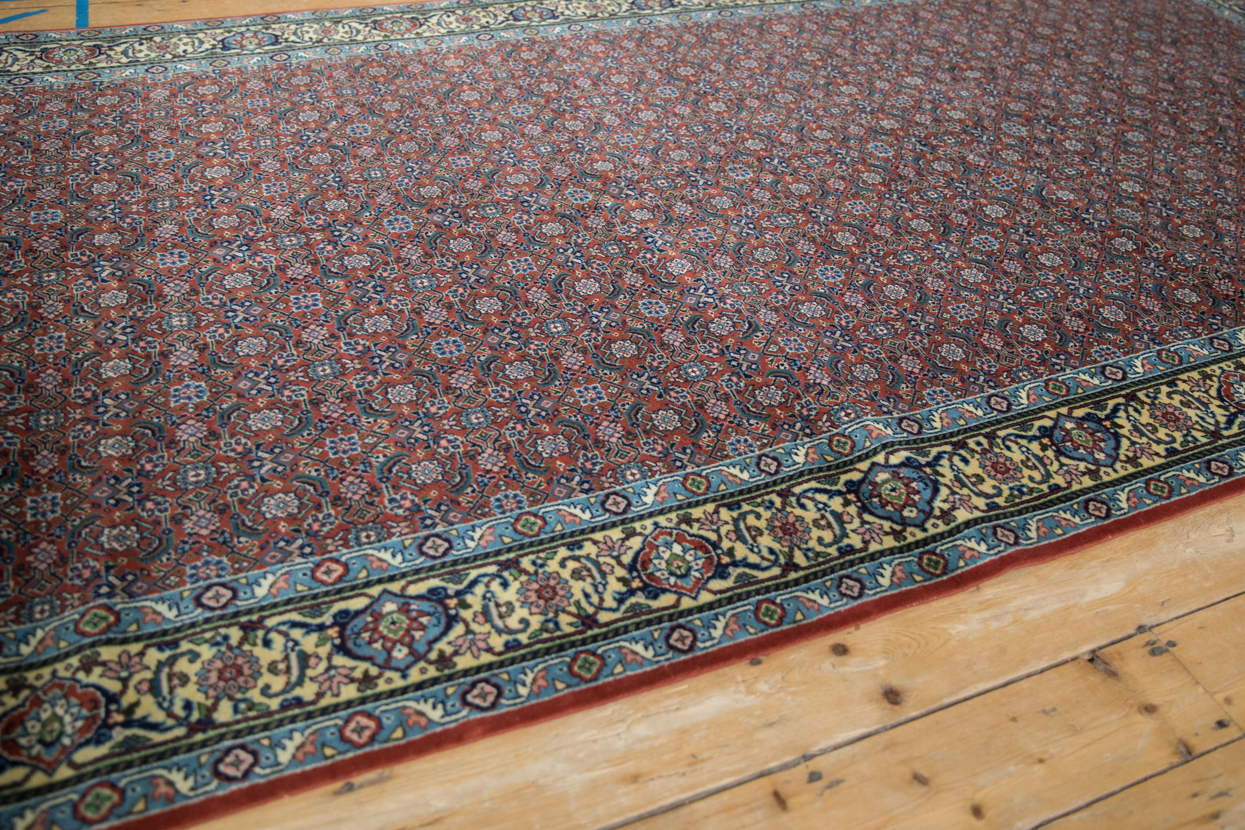 Bulgarischer Vintage-Teppich-Läufer im Täbris-Design  (Wolle) im Angebot