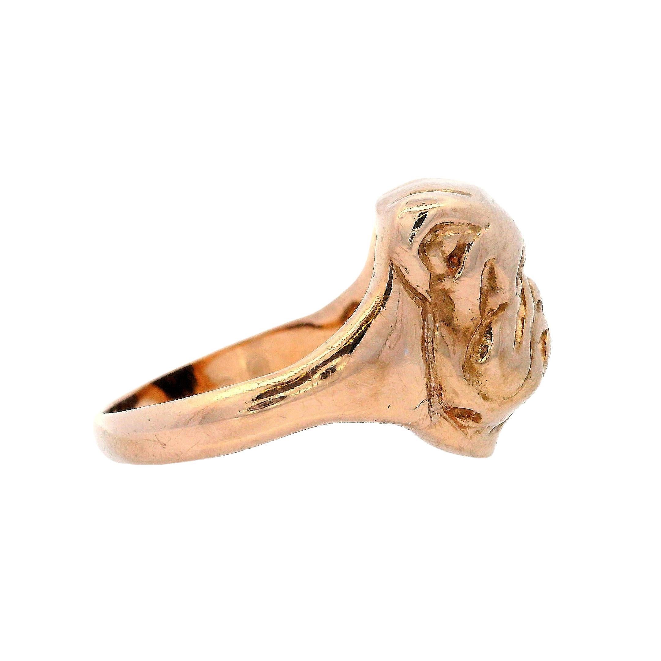 Women's or Men's Vintage Bulldog 18k yellow Gold Ring For Sale
