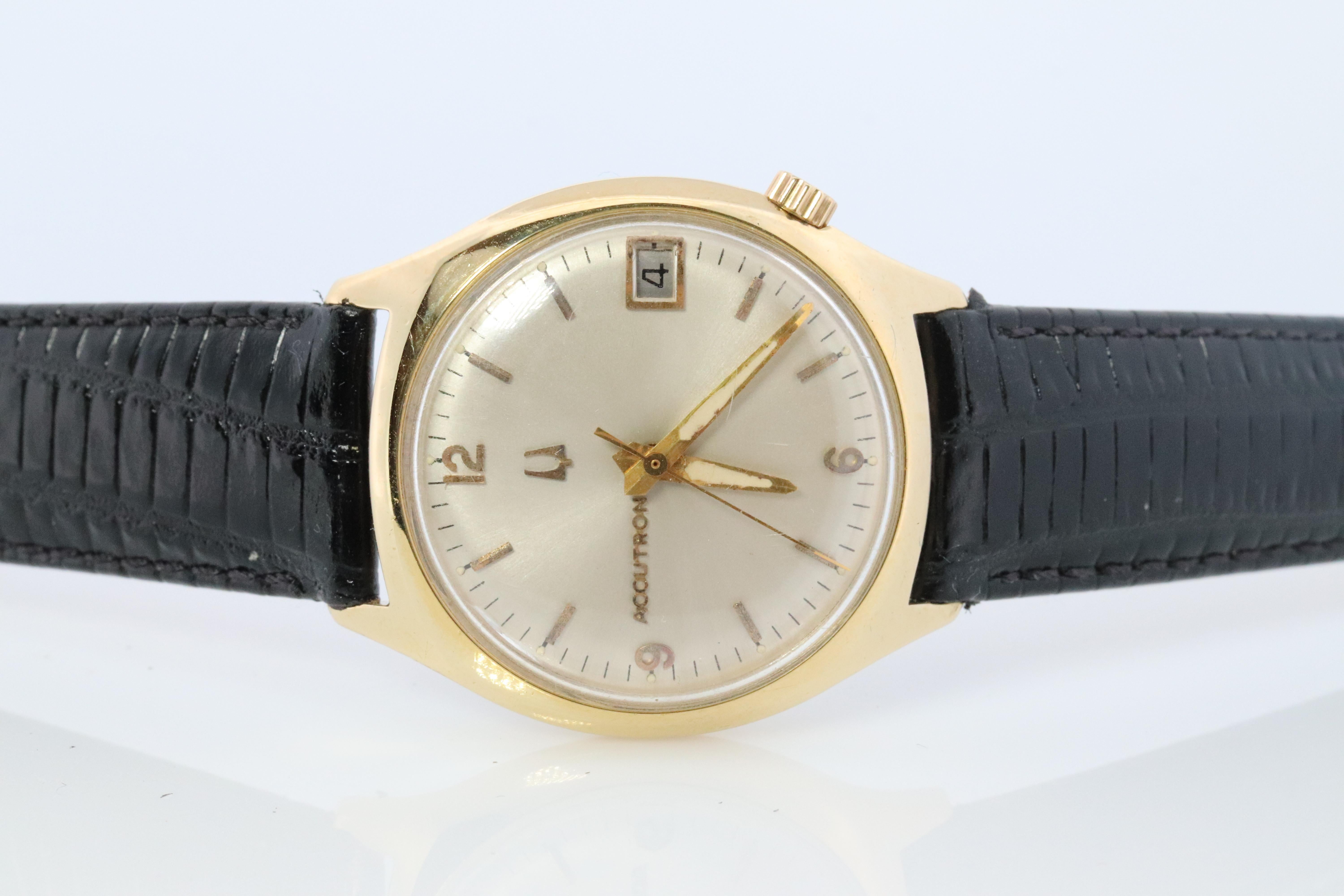 Vintage BULOVA Accutron M6 Vintage Uhr. 14k Gelbgold Bulova Accutron Electric. Herren im Angebot
