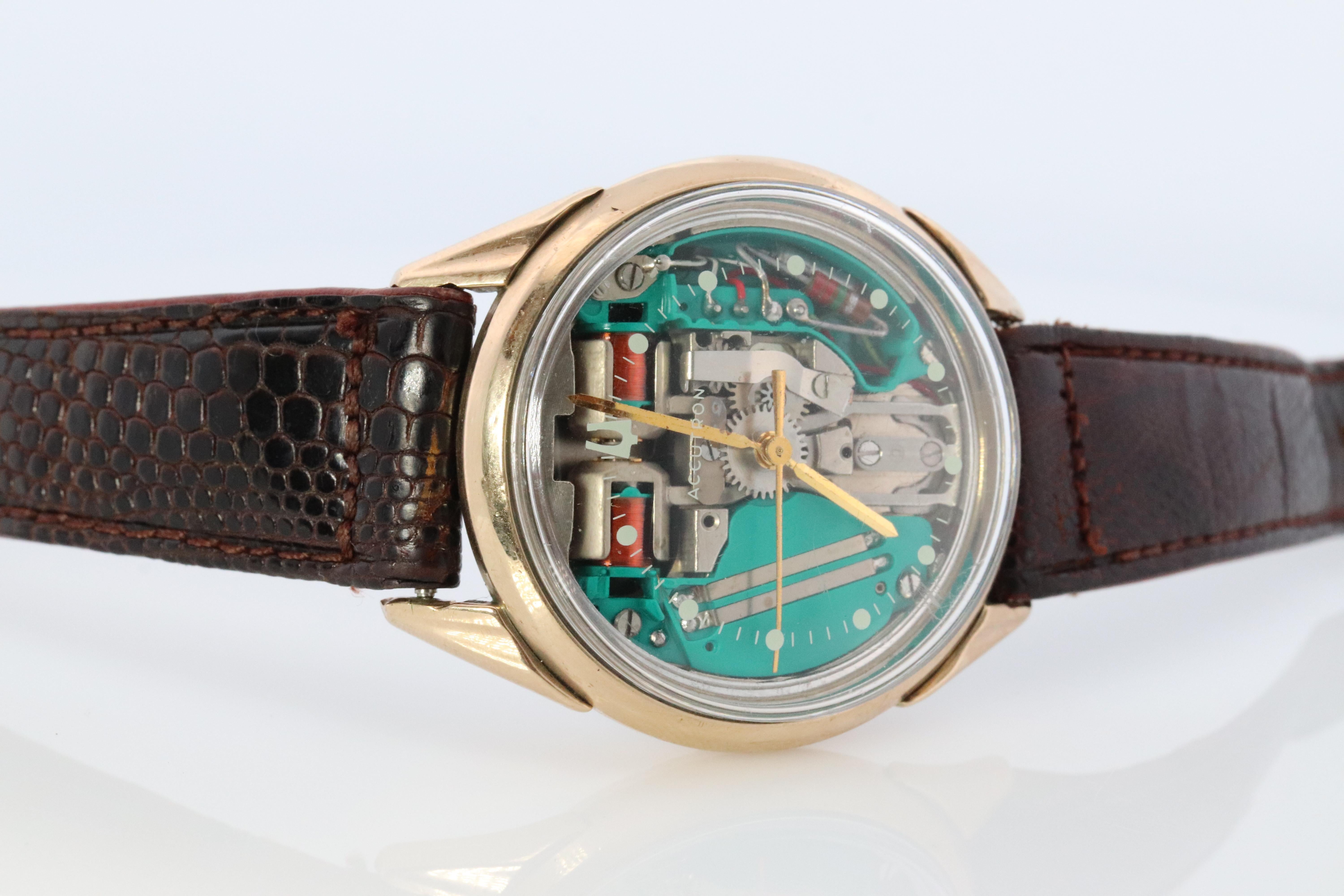 Vintage BULOVA Accutron watch. Spaceview Bulova Accutron Electric Transparent. In Good Condition In Port Charlotte, FL