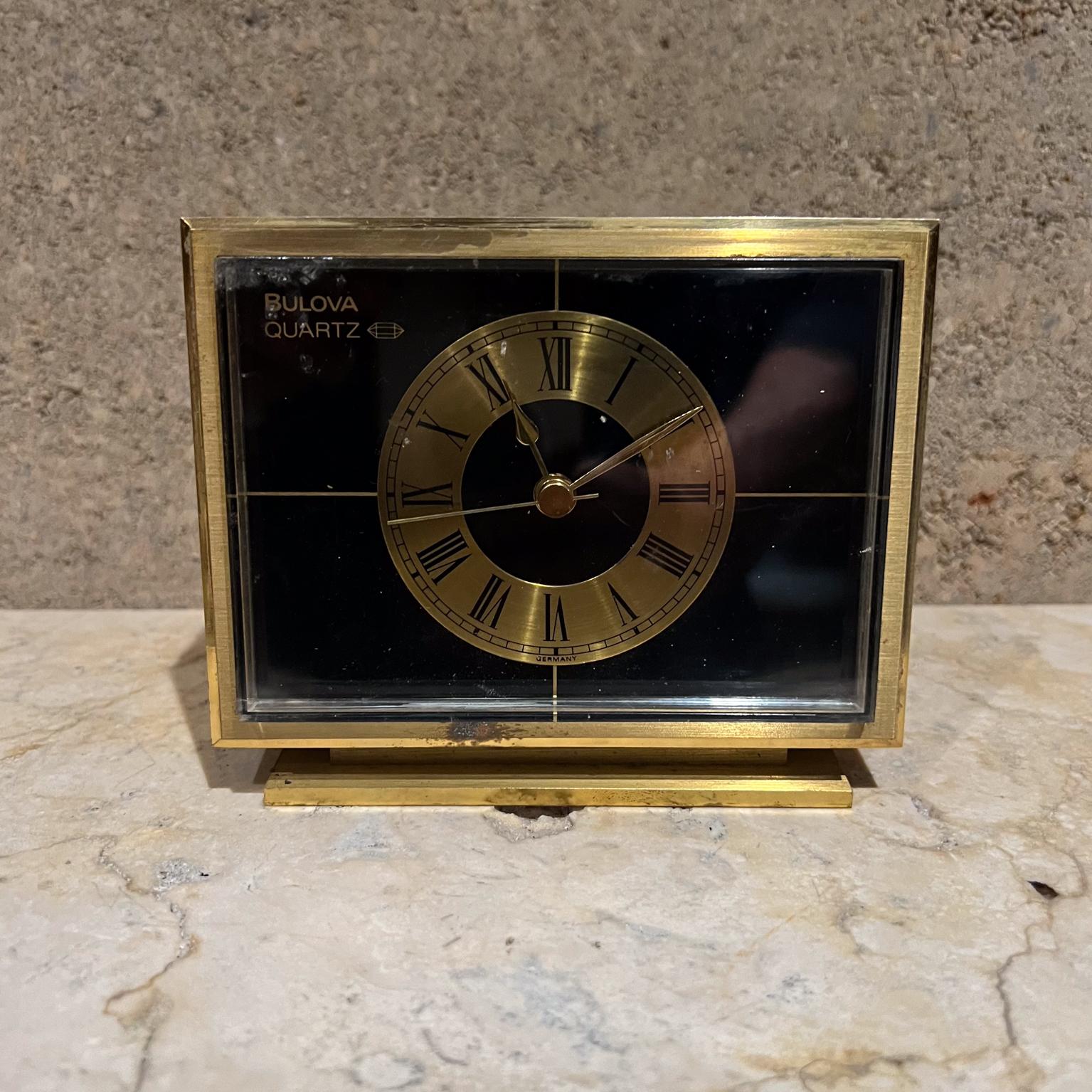 XX secolo Orologio da tavolo al quarzo vintage Bulova Germania in vendita