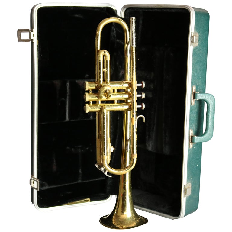 Vintage Bundy Brass Trumpet and Case, 20th Century at 1stDibs | bundy  trumpet price, trumpet bundy, vintage trumpet case