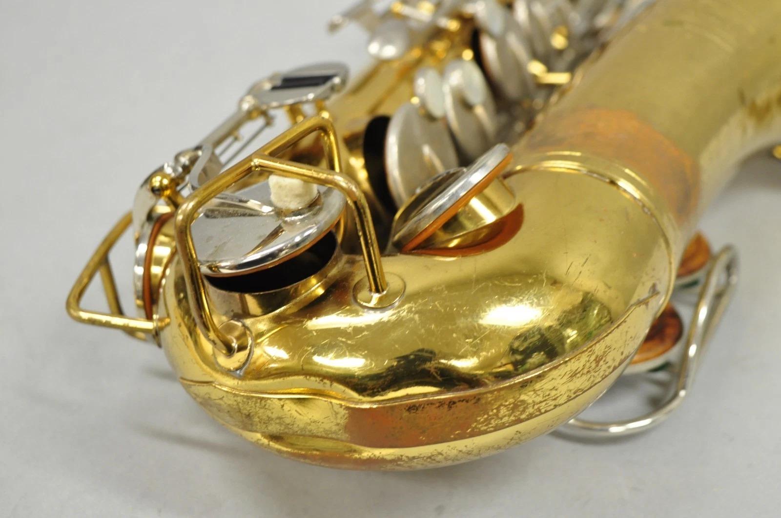 Vintage Bundy Selmer Messing Altsaxophon in Hartschalenkoffer w / Extras im Angebot 4