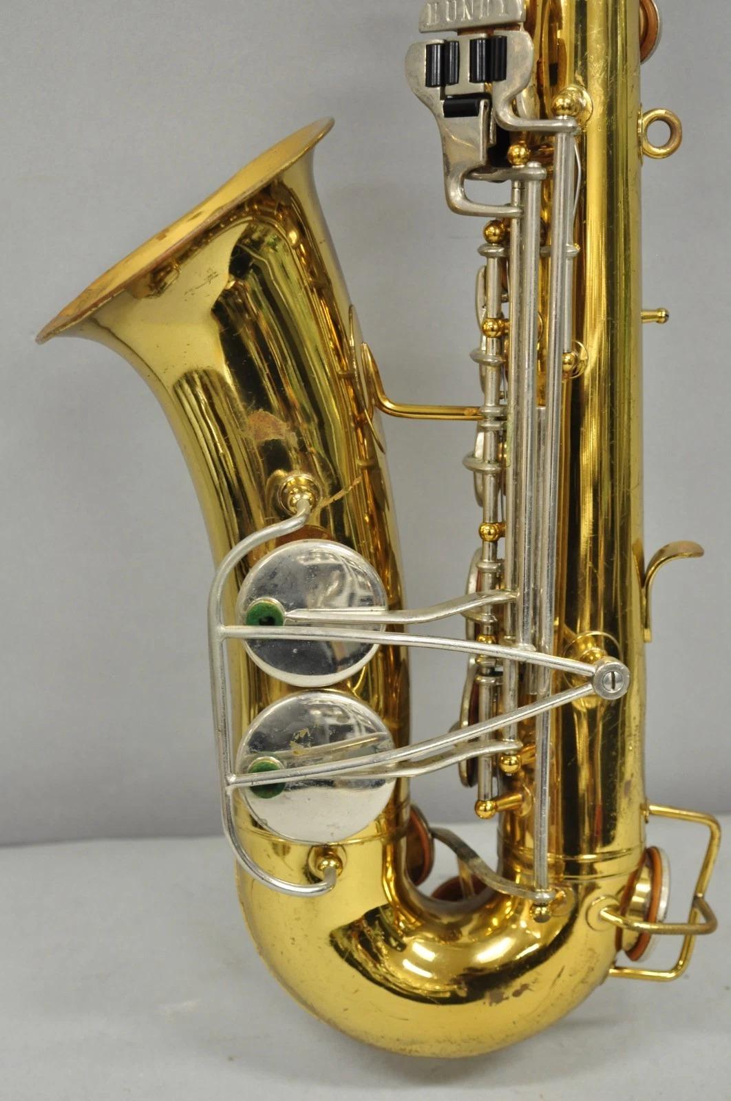 Vintage Bundy Selmer Messing Altsaxophon in Hartschalenkoffer w / Extras (Unbekannt) im Angebot