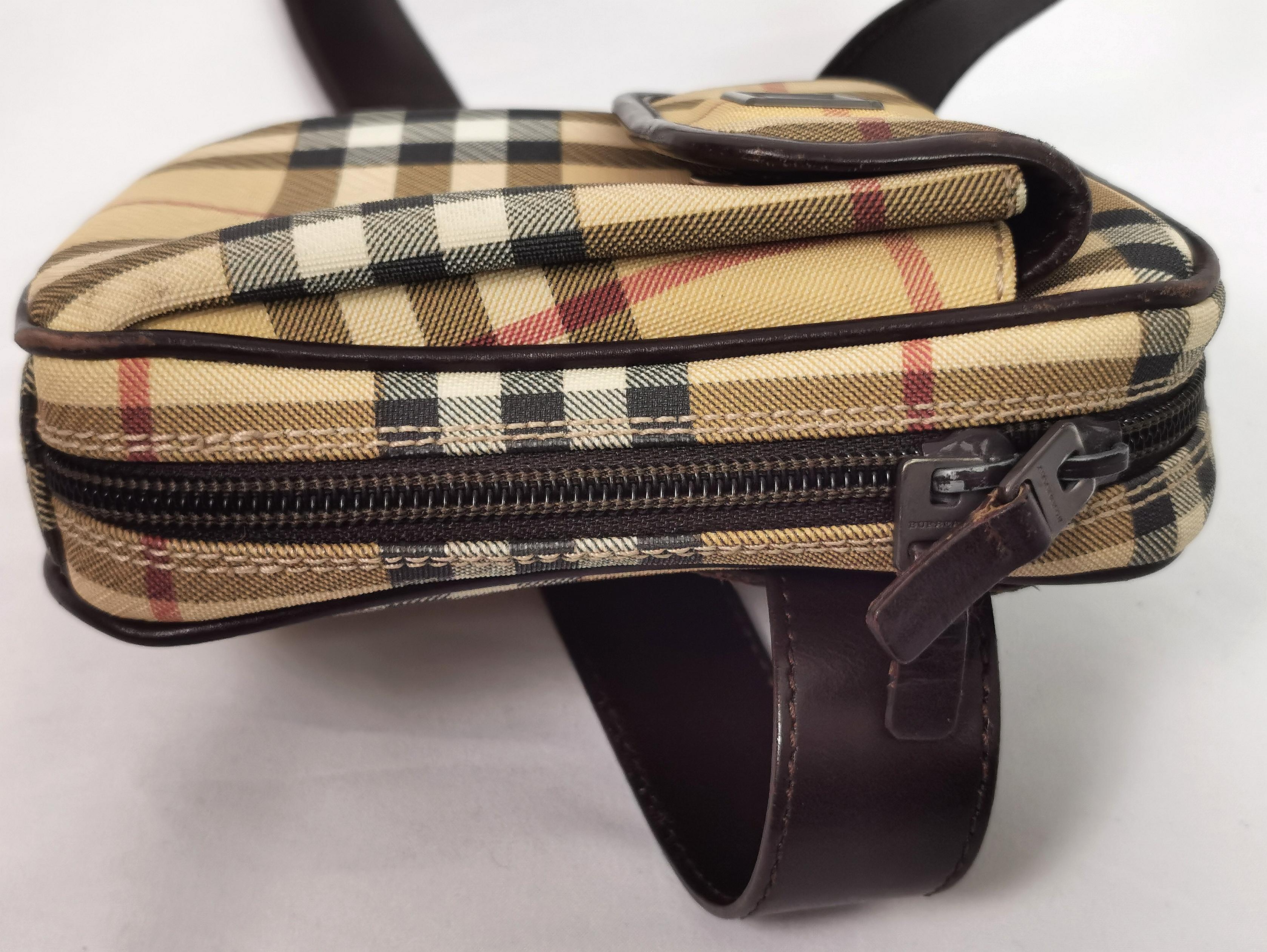 Vintage Burberry belt bag, Nova check  In Fair Condition In NEWARK, GB